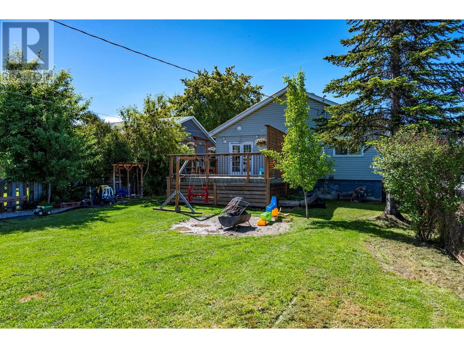 511 11th Street, Golden, British Columbia  V0A 1H2 - Photo 46 - 10335498