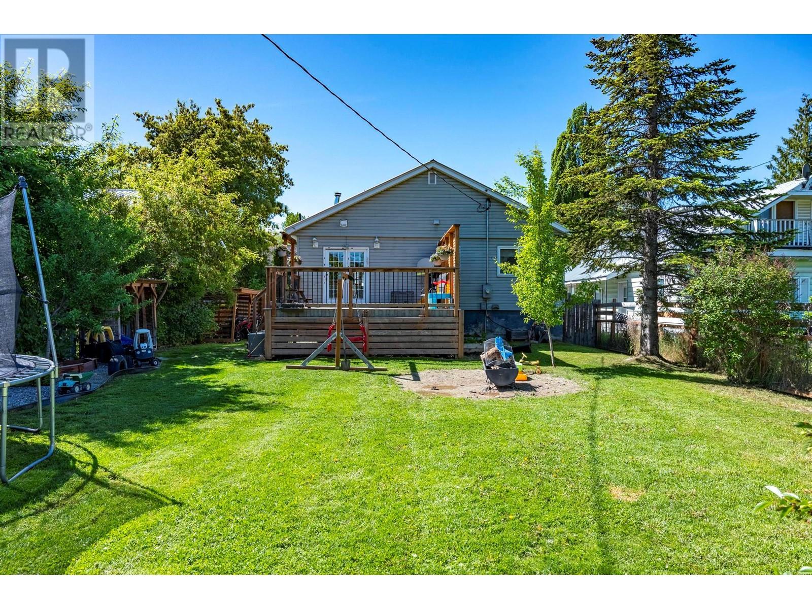 511 11th Street, Golden, British Columbia  V0A 1H2 - Photo 47 - 10335498