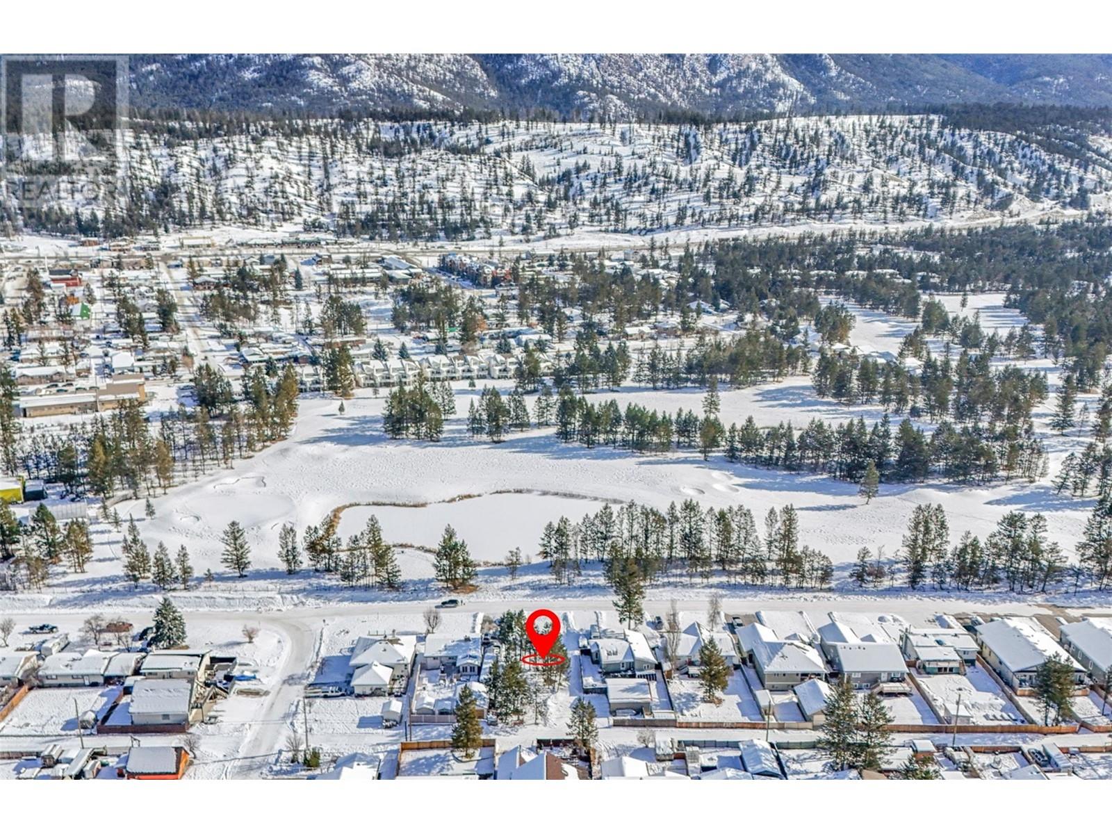 7535 Revelstoke Avenue, Radium Hot Springs, British Columbia  V0A 1M0 - Photo 2 - 10337811