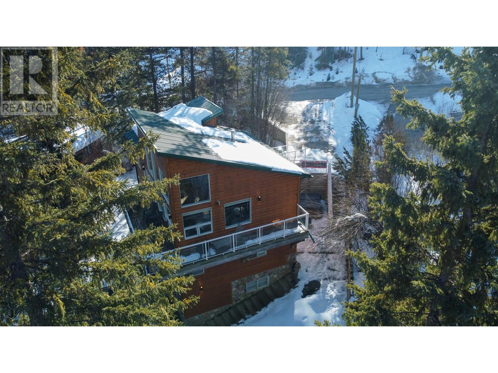 2136 Panorama Drive, Panorama, British Columbia  V0A 1T0 - Photo 3 - 10337950