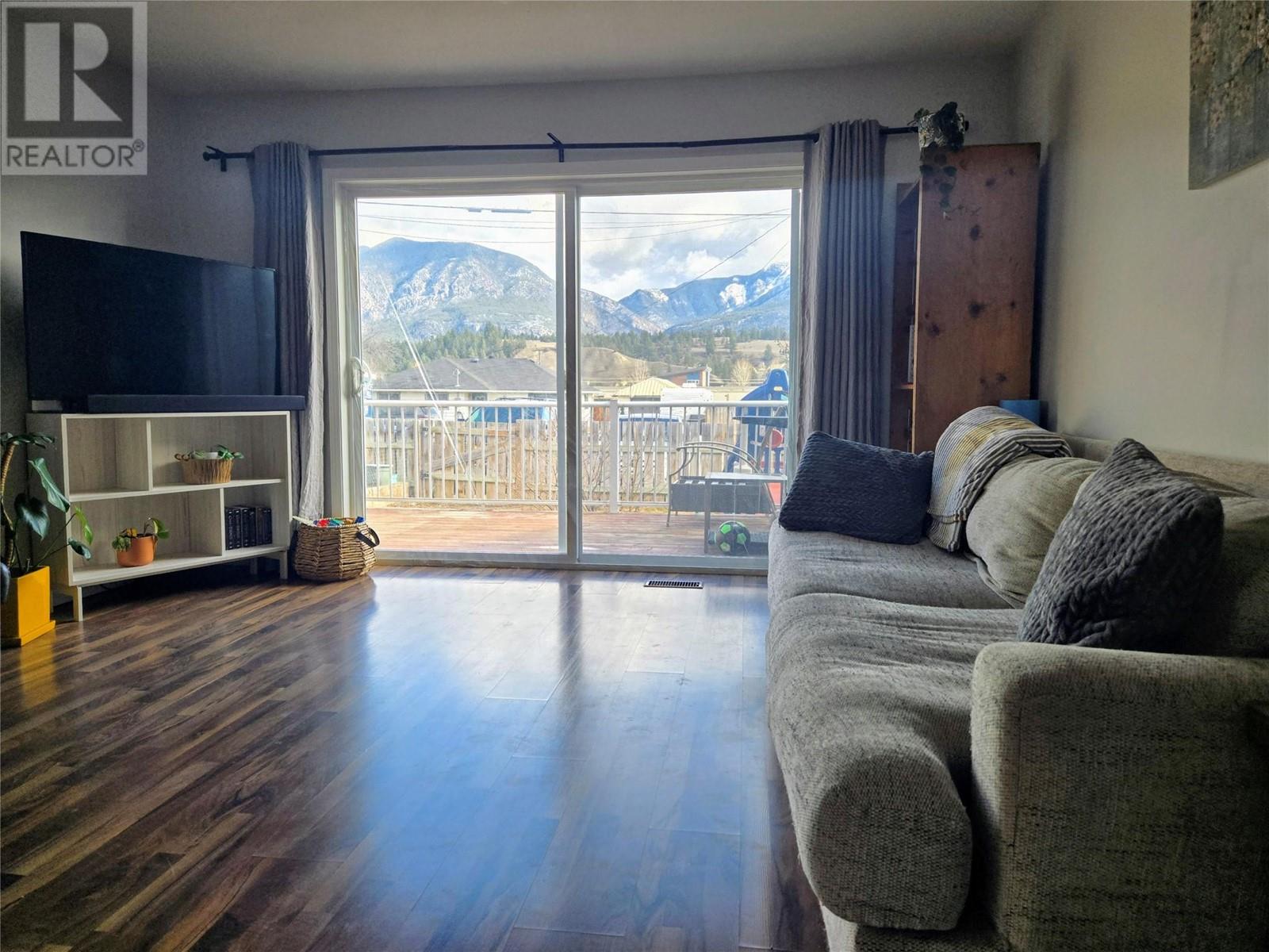 441 4th Avenue, Invermere, British Columbia  V0A 1K7 - Photo 6 - 10337462