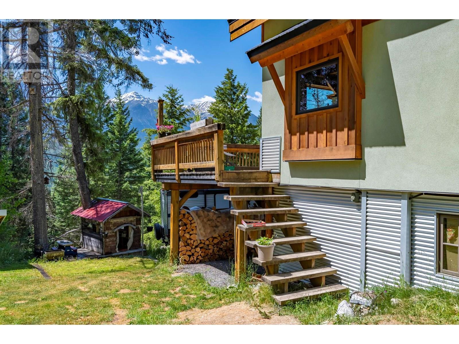 2360 Trans Canada  N Highway, Golden, British Columbia  V0A 1H1 - Photo 81 - 10341184