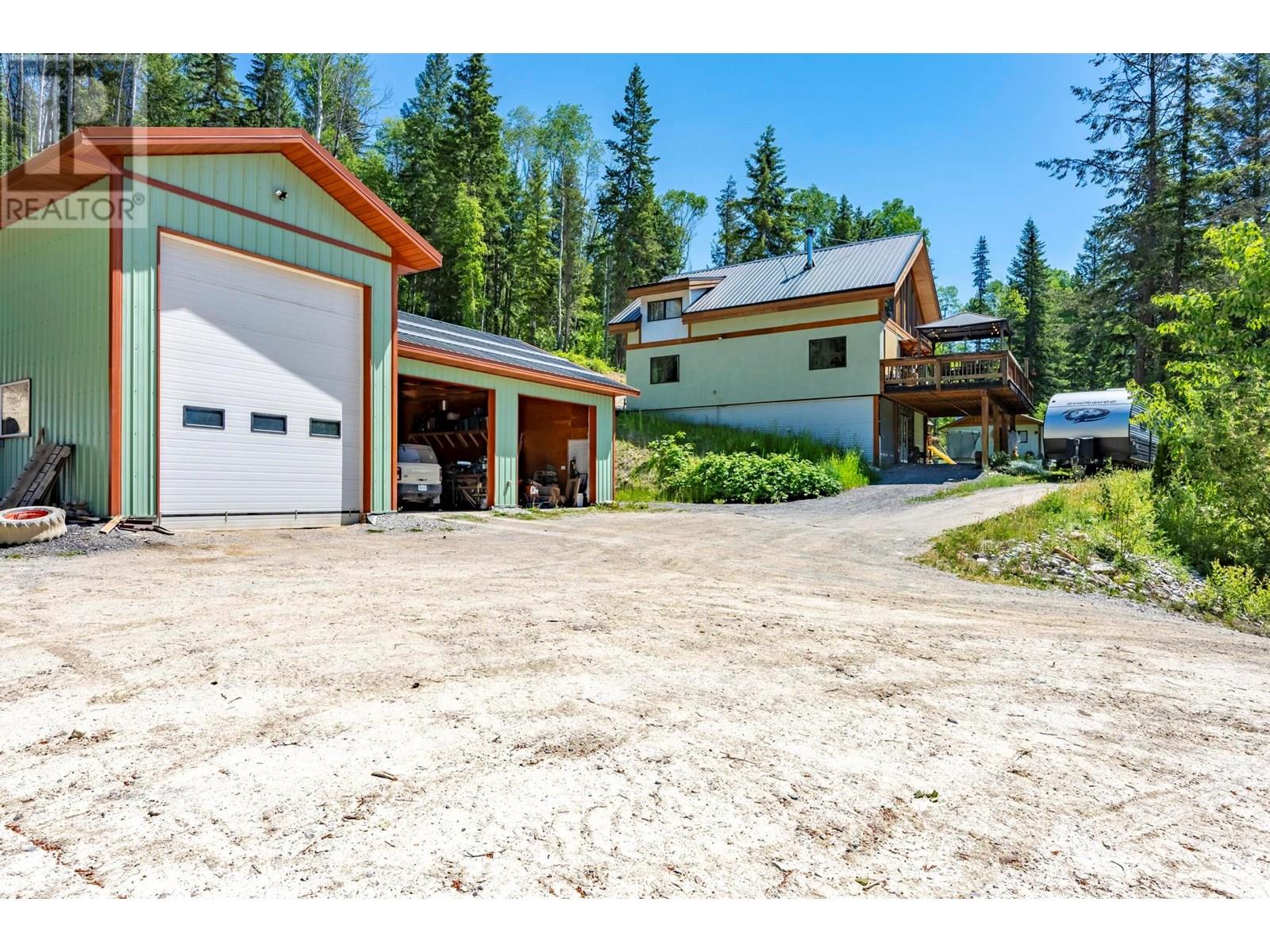 2360 Trans Canada  N Highway, Golden, British Columbia  V0A 1H1 - Photo 82 - 10341184