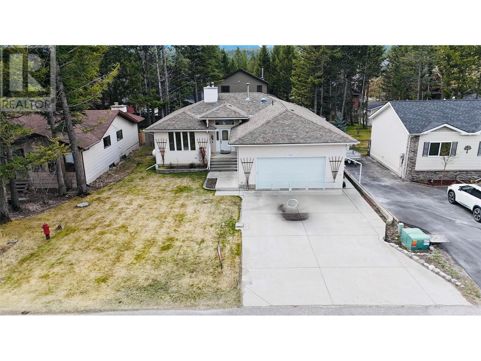 7493 Rivercrest Road, Radium Hot Springs, British Columbia  V0A 1M0 - Photo 67 - 10342158