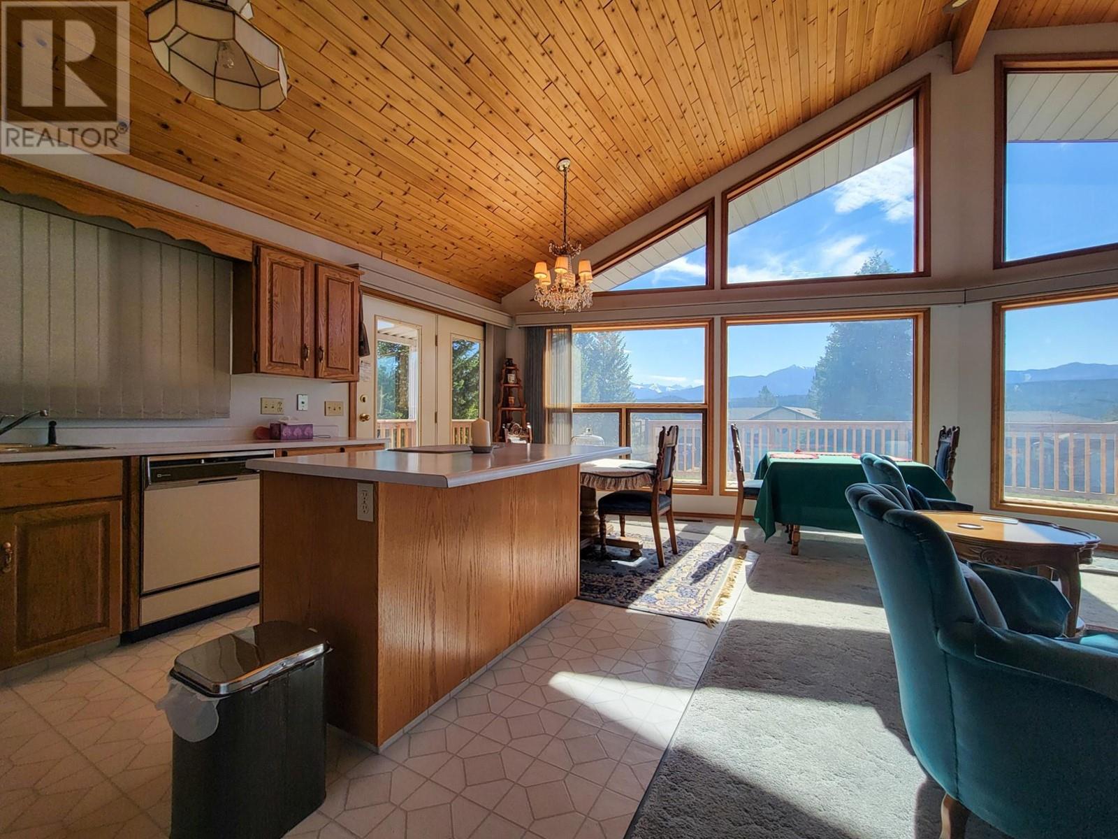 7326 Glacier Drive, Radium Hot Springs, British Columbia  V0A 1M0 - Photo 24 - 10343459