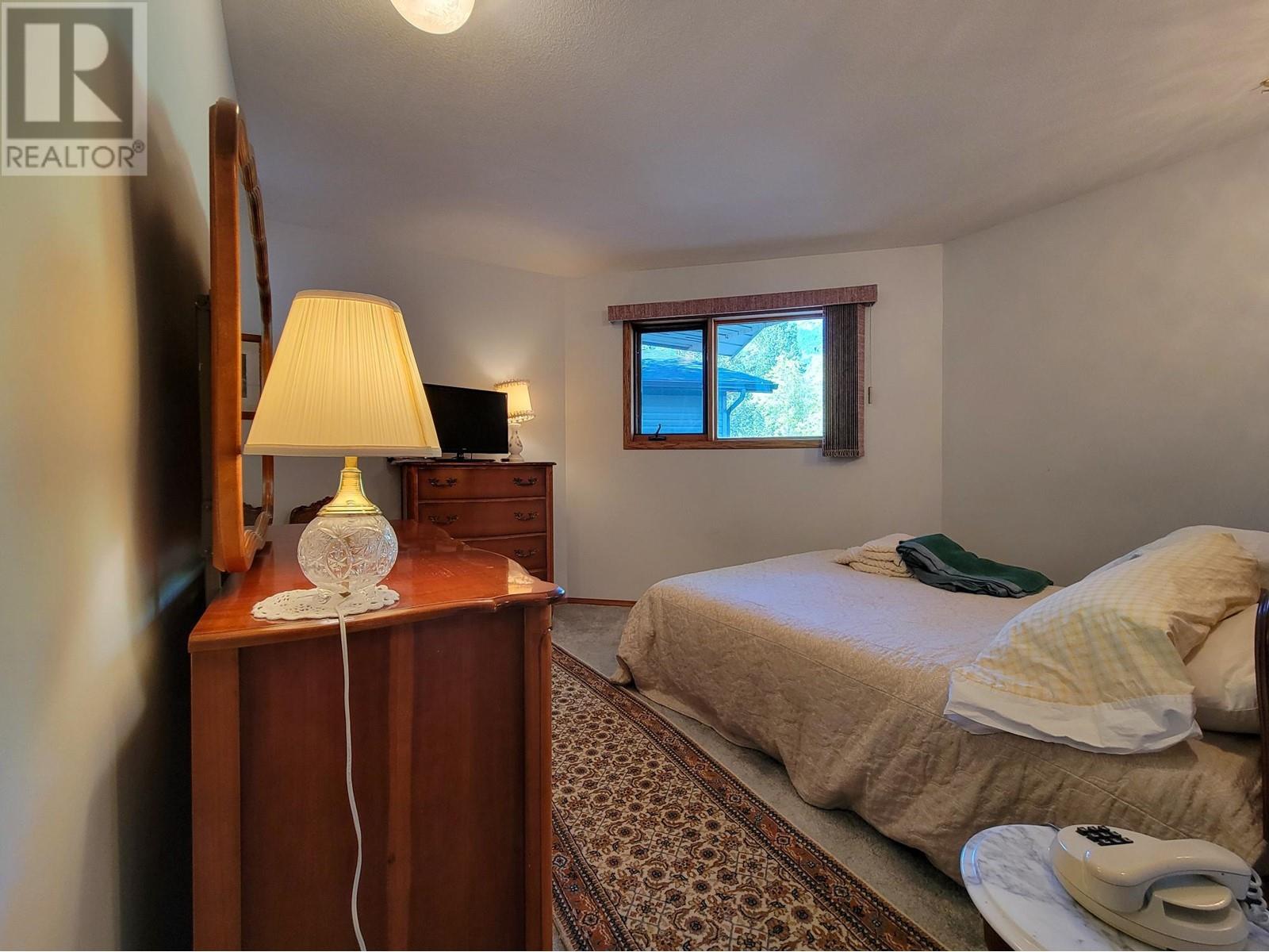 7326 Glacier Drive, Radium Hot Springs, British Columbia  V0A 1M0 - Photo 32 - 10343459
