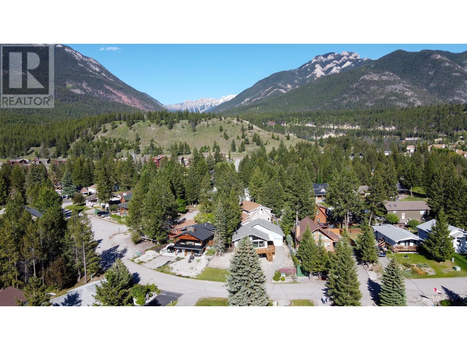 7326 Glacier Drive, Radium Hot Springs, British Columbia  V0A 1M0 - Photo 48 - 10343459