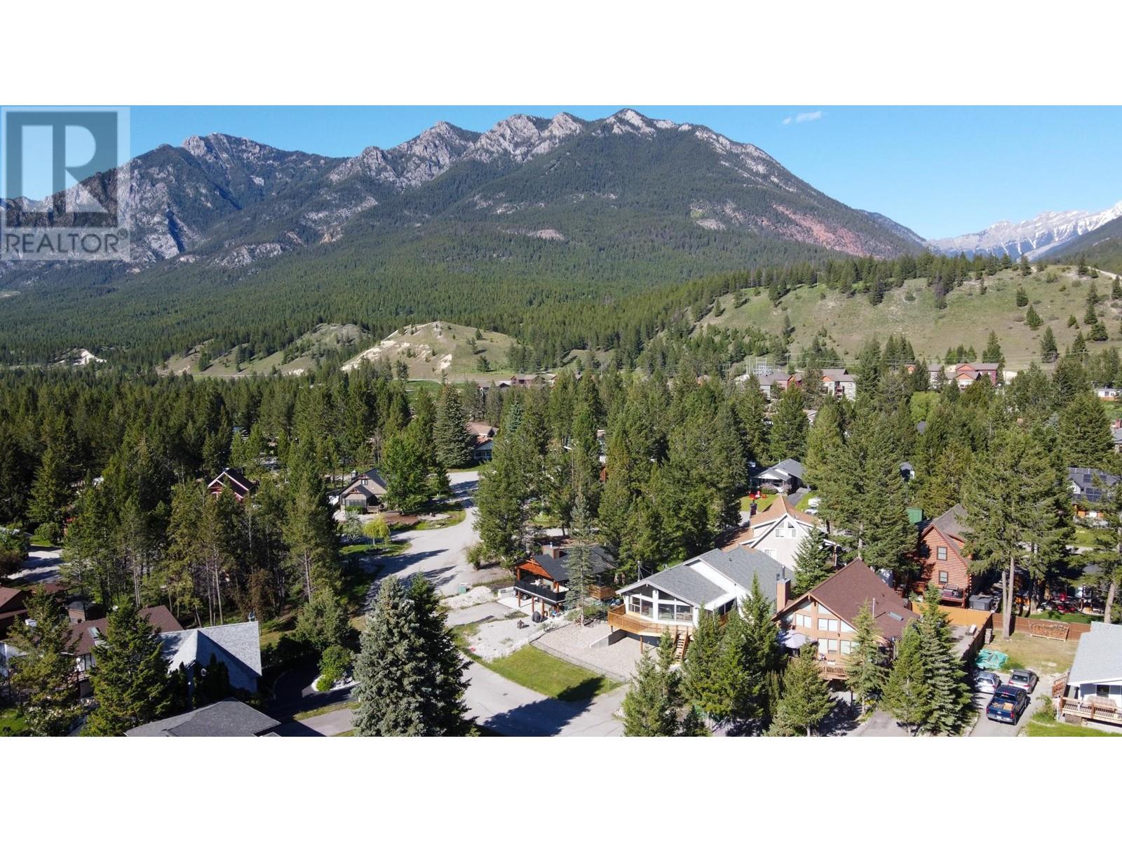 7326 Glacier Drive, Radium Hot Springs, British Columbia  V0A 1M0 - Photo 49 - 10343459