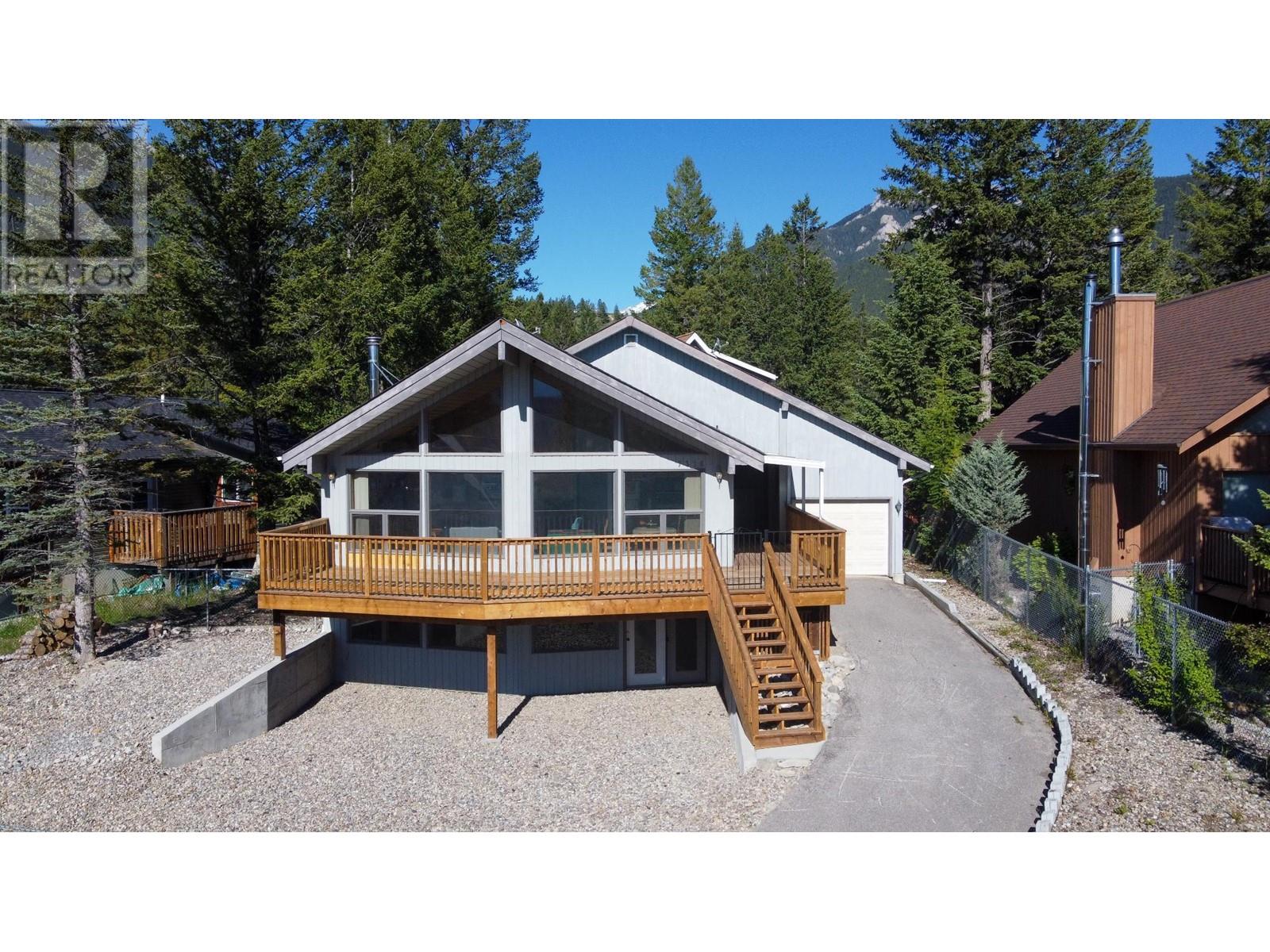 7326 Glacier Drive, Radium Hot Springs, British Columbia  V0A 1M0 - Photo 52 - 10343459