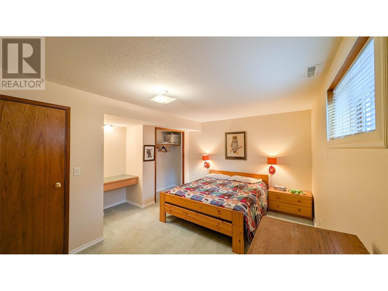 1021b 11th Avenue, Invermere, British Columbia  V0A 1K0 - Photo 16 - 10344032