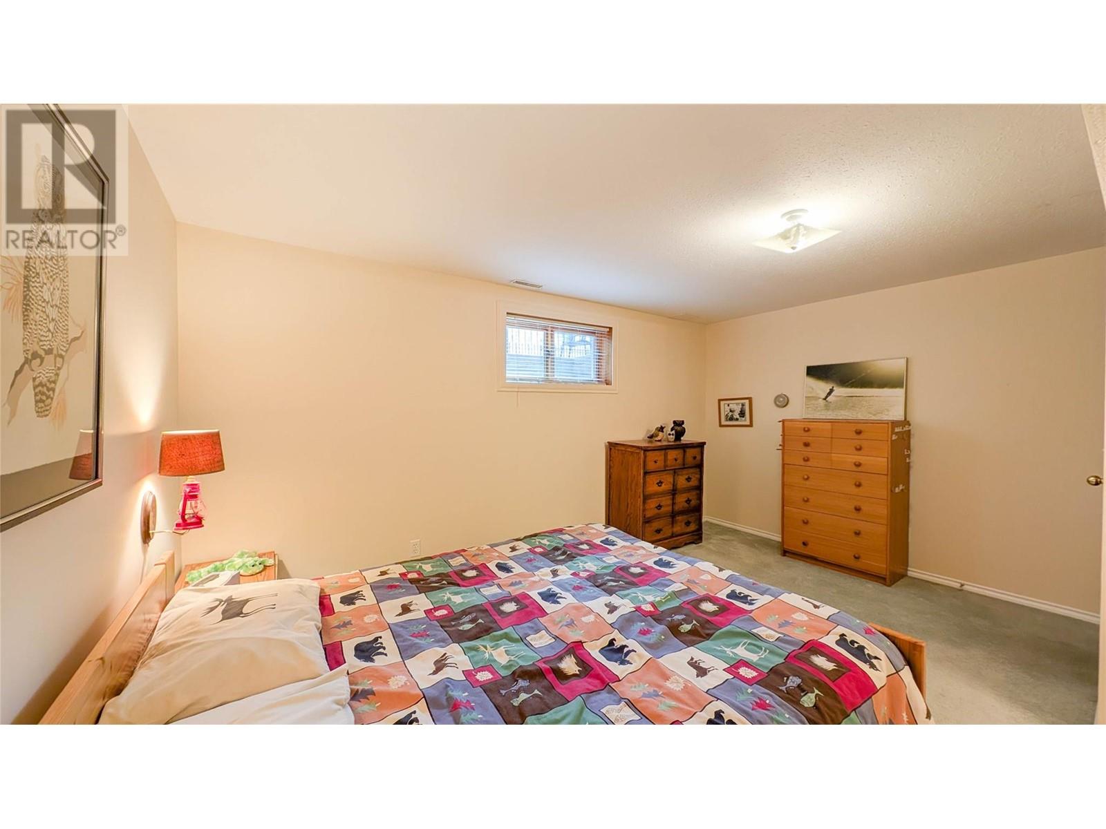 1021b 11th Avenue, Invermere, British Columbia  V0A 1K0 - Photo 17 - 10344032
