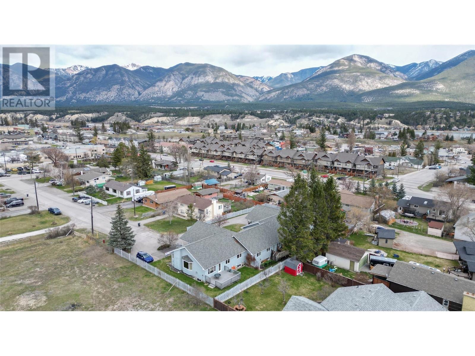1021b 11th Avenue, Invermere, British Columbia  V0A 1K0 - Photo 27 - 10344032