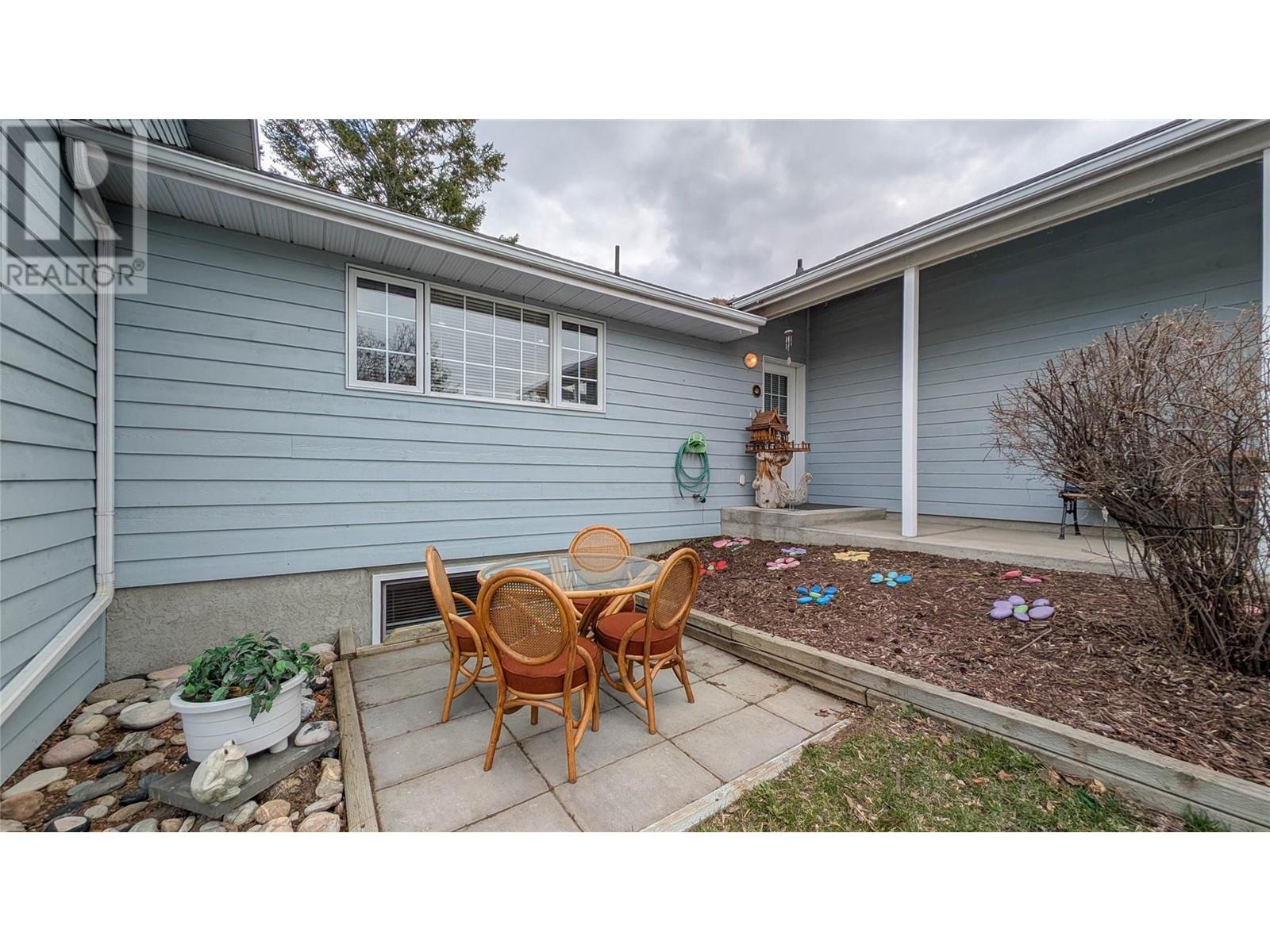 1021b 11th Avenue, Invermere, British Columbia  V0A 1K0 - Photo 31 - 10344032