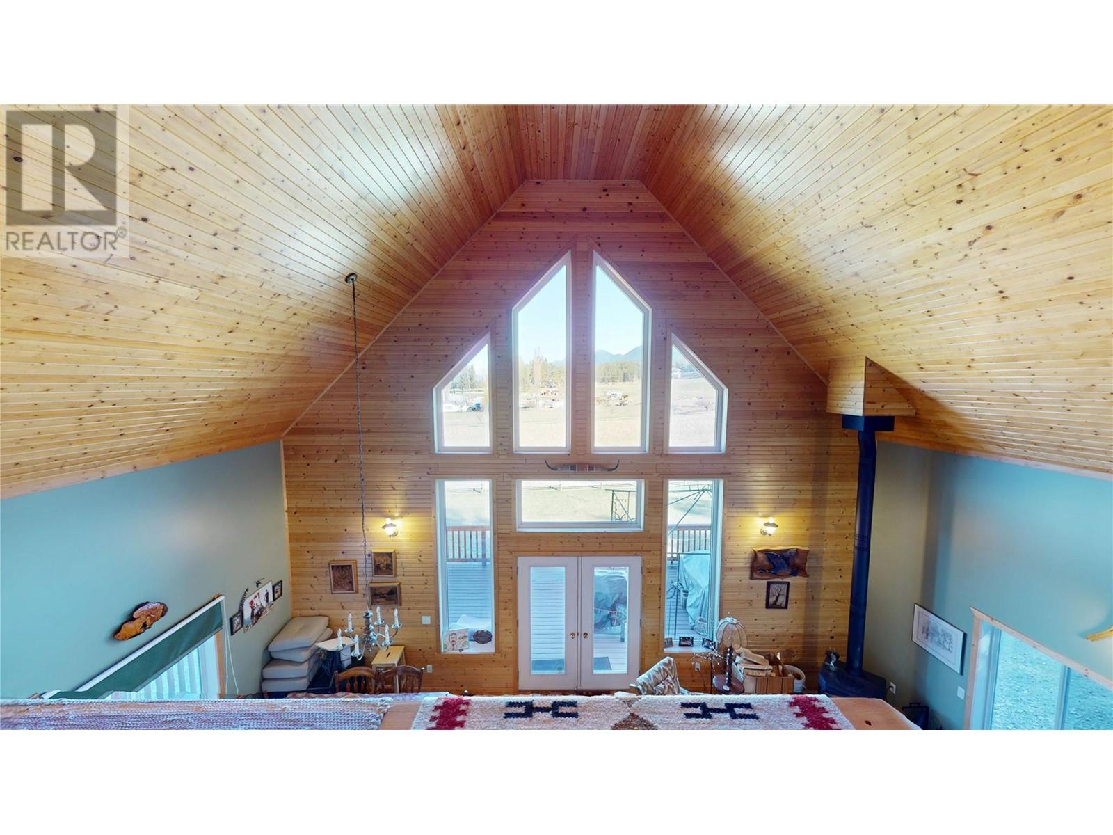 5586 Highway 95 Highway, Edgewater, British Columbia  V0A 1E0 - Photo 18 - 10344206