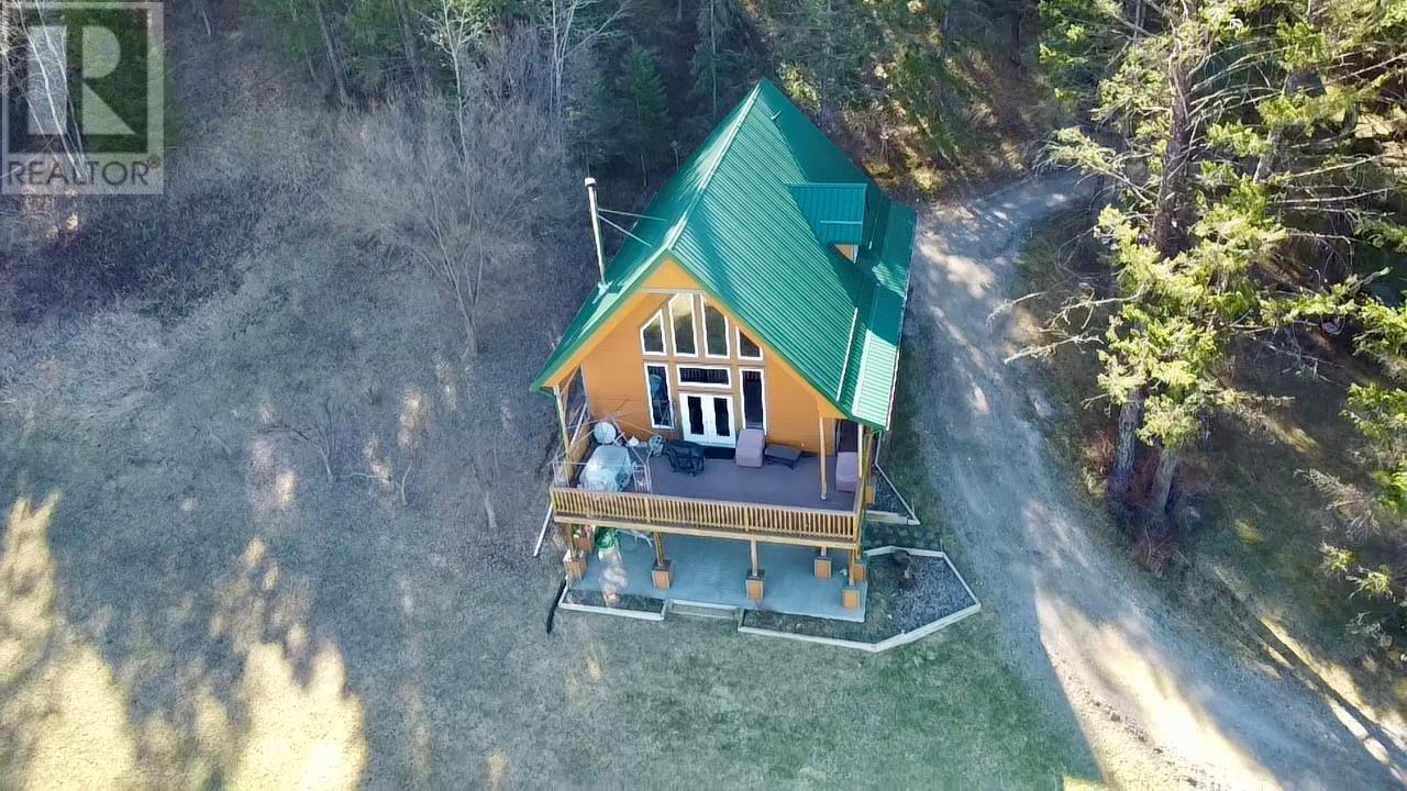 5586 Highway 95 Highway, Edgewater, British Columbia  V0A 1E0 - Photo 29 - 10344206