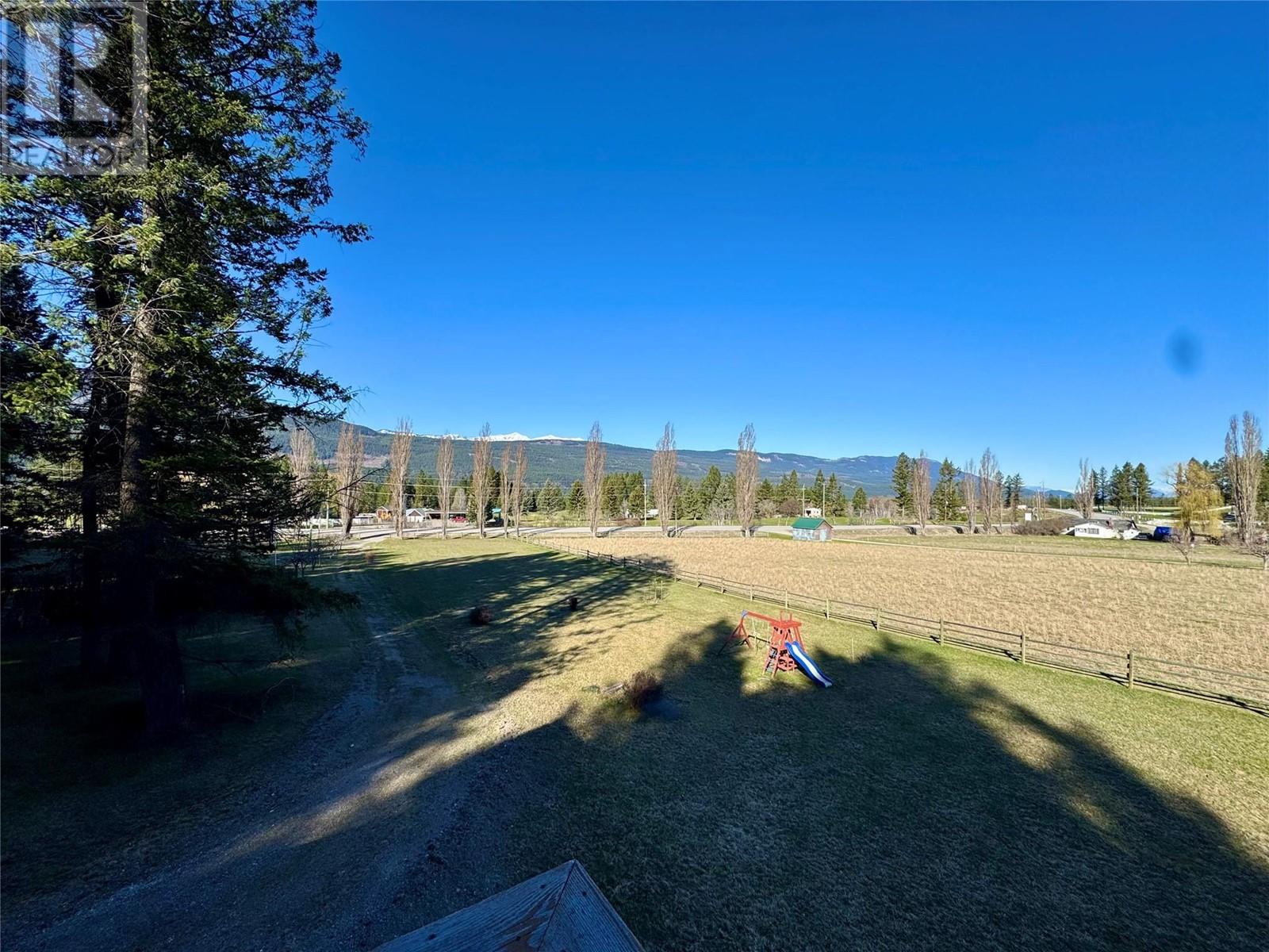 5586 Highway 95 Highway, Edgewater, British Columbia  V0A 1E0 - Photo 39 - 10344206