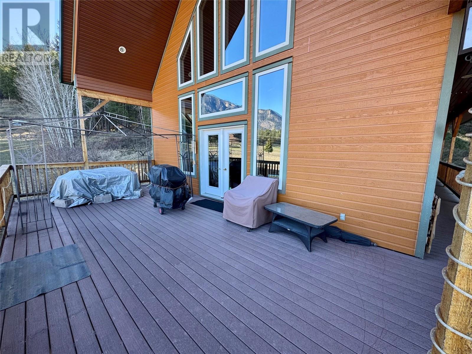 5586 Highway 95 Highway, Edgewater, British Columbia  V0A 1E0 - Photo 40 - 10344206