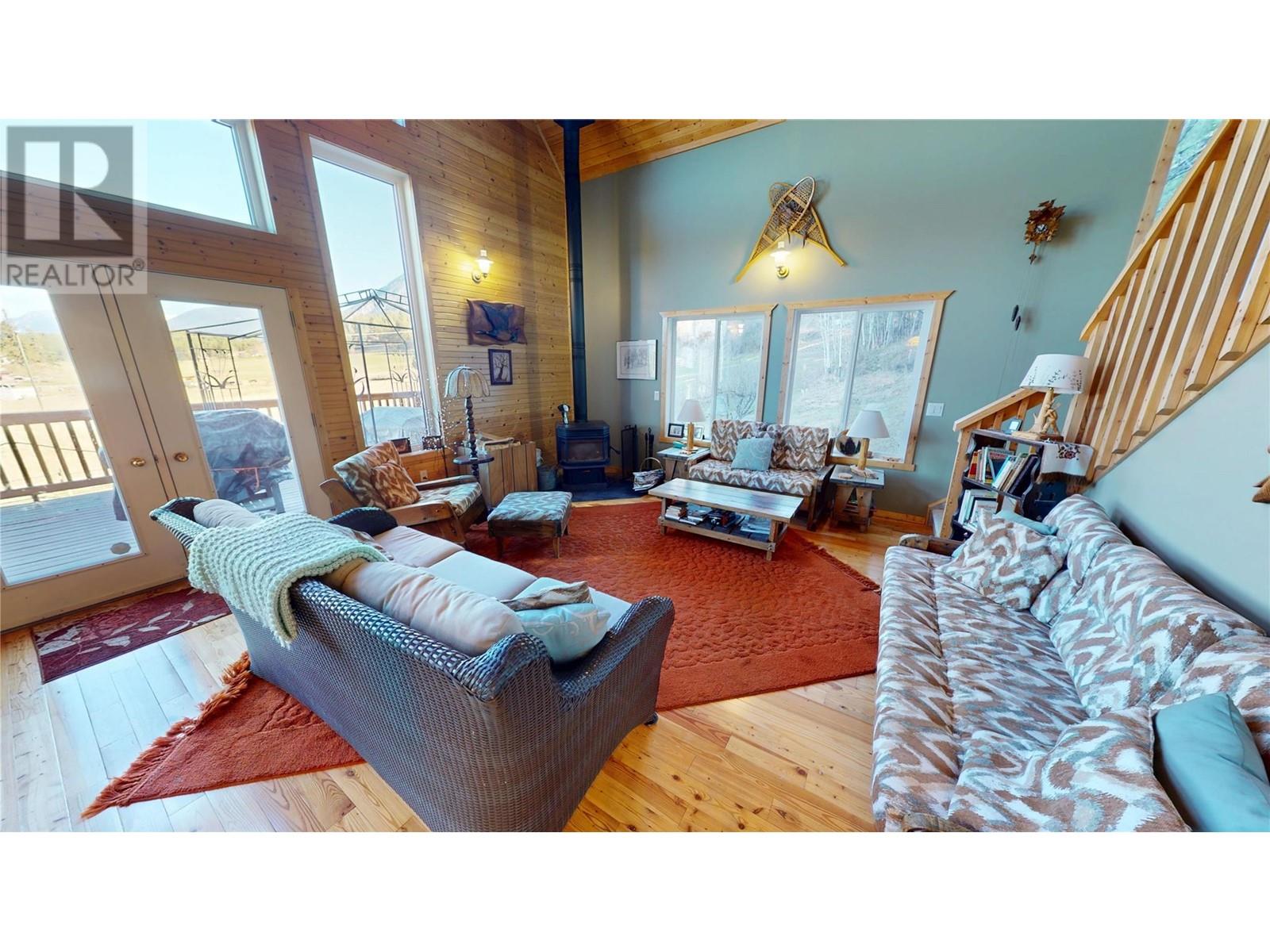 5586 Highway 95 Highway, Edgewater, British Columbia  V0A 1E0 - Photo 6 - 10344206