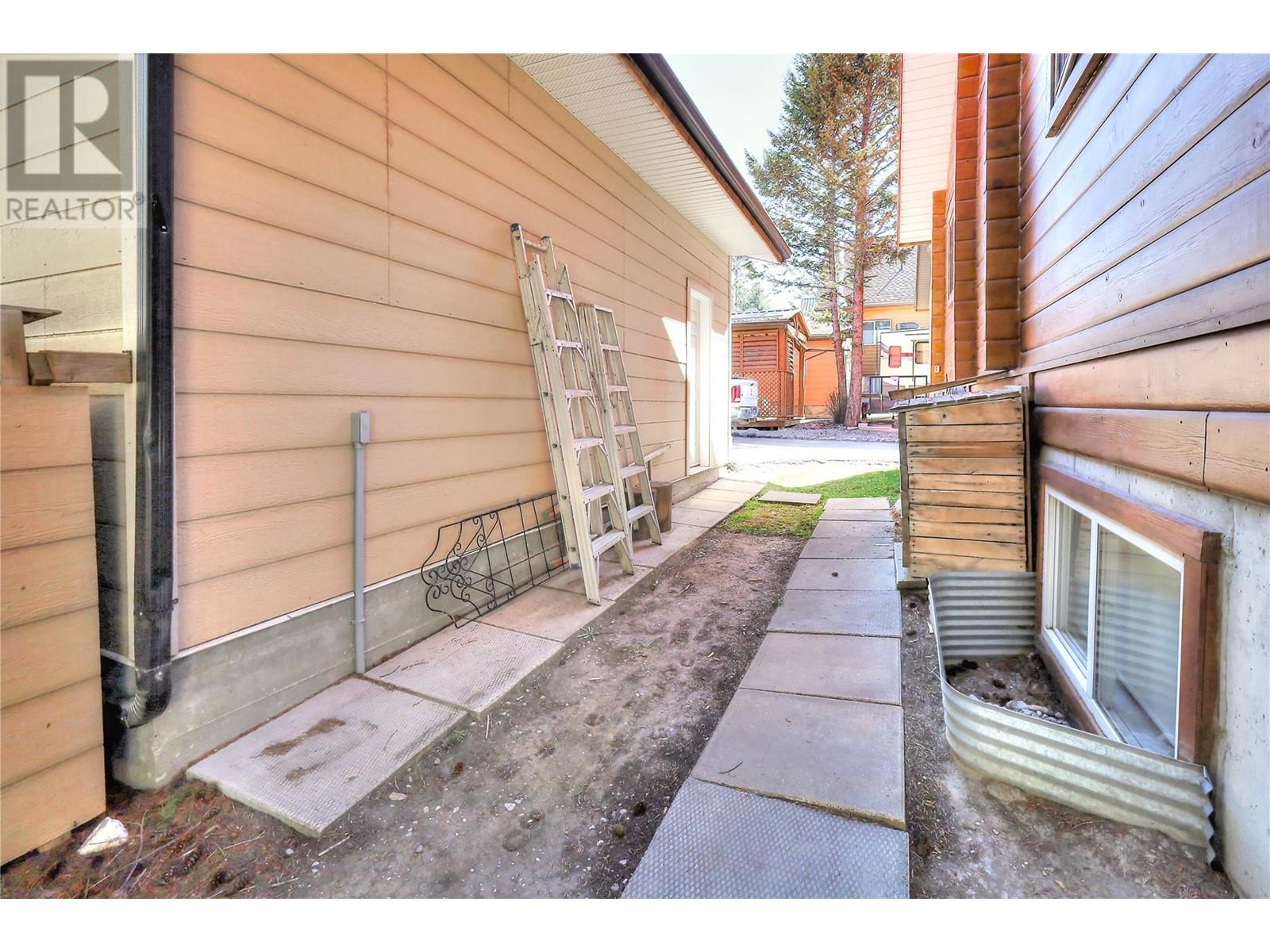 7488 Pine Cone Lane, Radium Hot Springs, British Columbia  V0A 1M0 - Photo 56 - 10344308