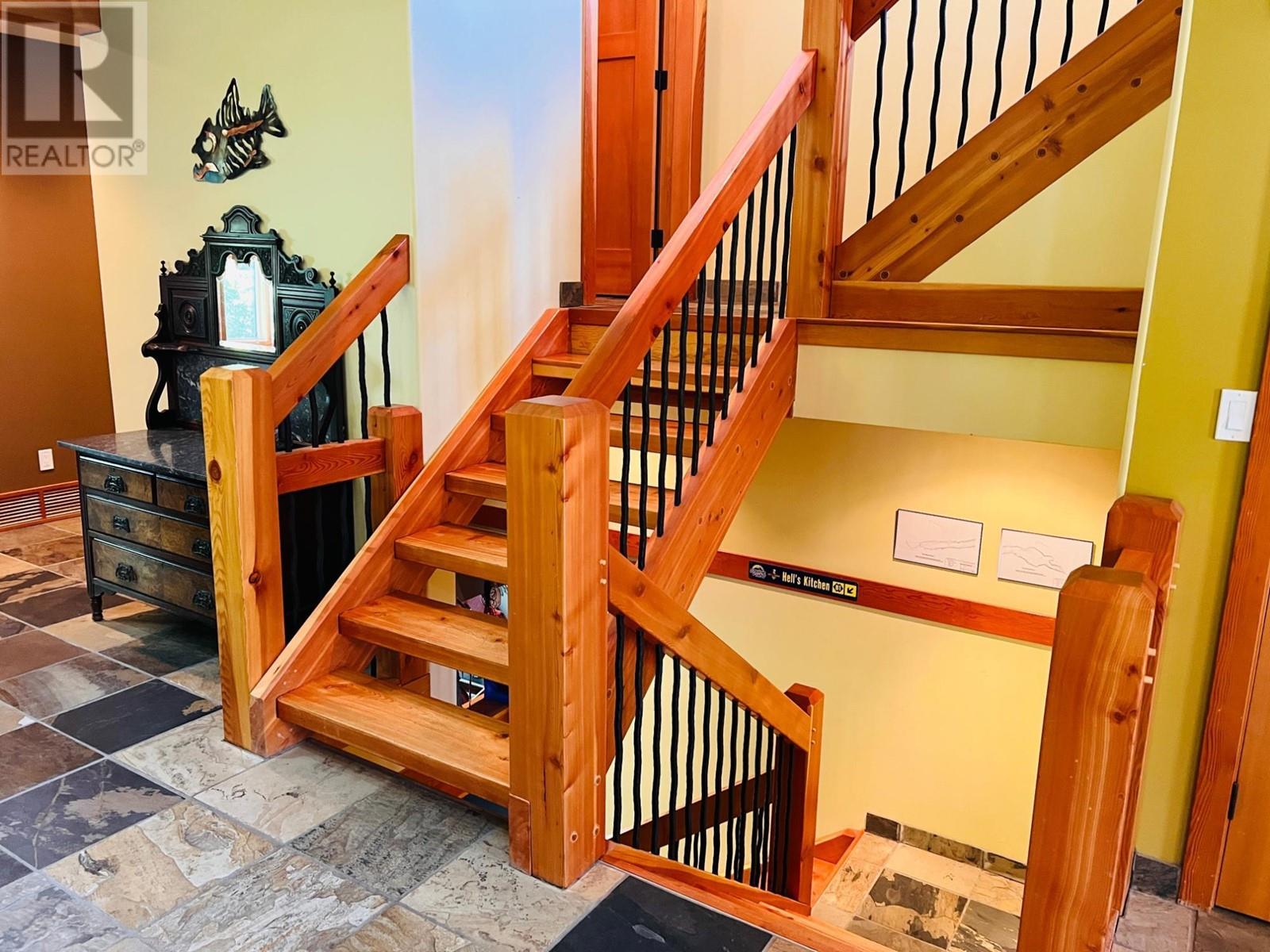 2557 Ledgerock Ridge, Invermere, British Columbia  V0A 1K6 - Photo 46 - 10344476