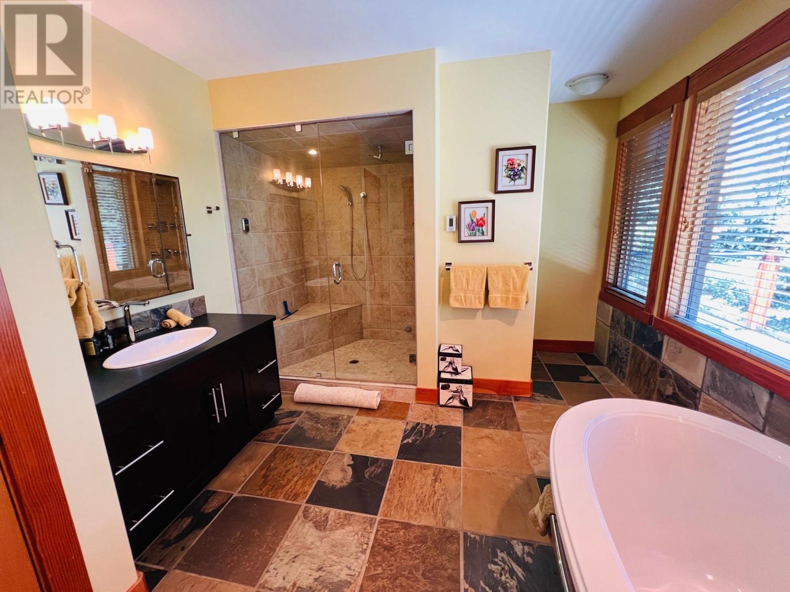 2557 Ledgerock Ridge, Invermere, British Columbia  V0A 1K6 - Photo 62 - 10344476