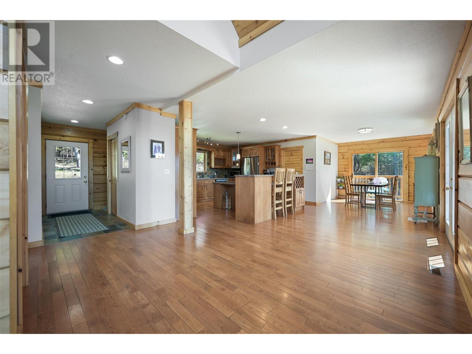 110 Highway 95, Spillimacheen, British Columbia  V0A 1P0 - Photo 11 - 10344507