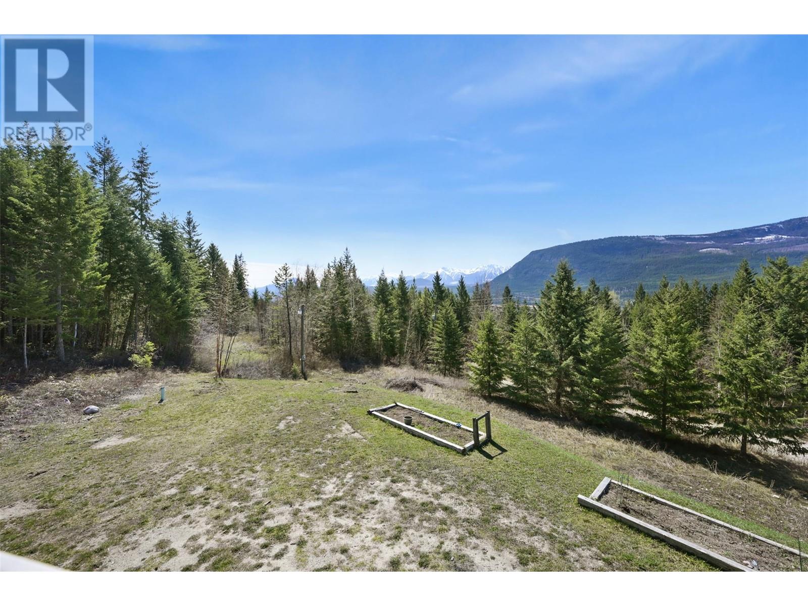 110 Highway 95, Spillimacheen, British Columbia  V0A 1P0 - Photo 33 - 10344507