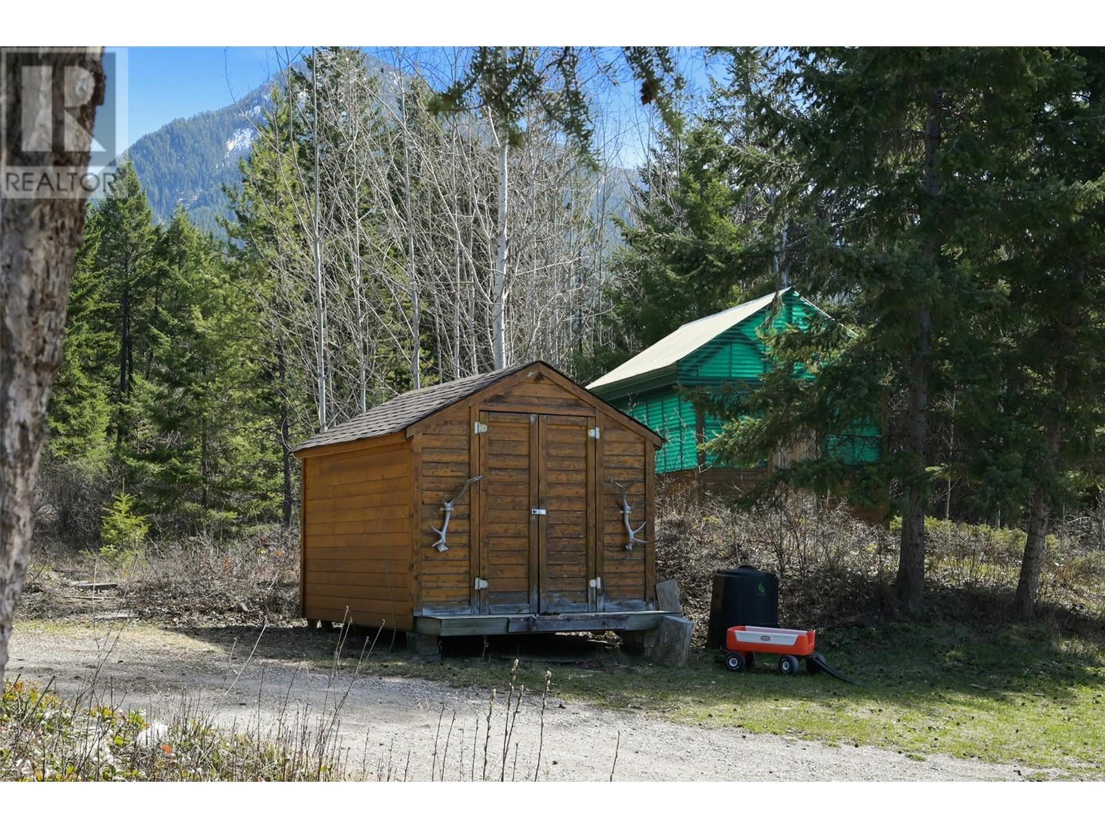 110 Highway 95, Spillimacheen, British Columbia  V0A 1P0 - Photo 55 - 10344507
