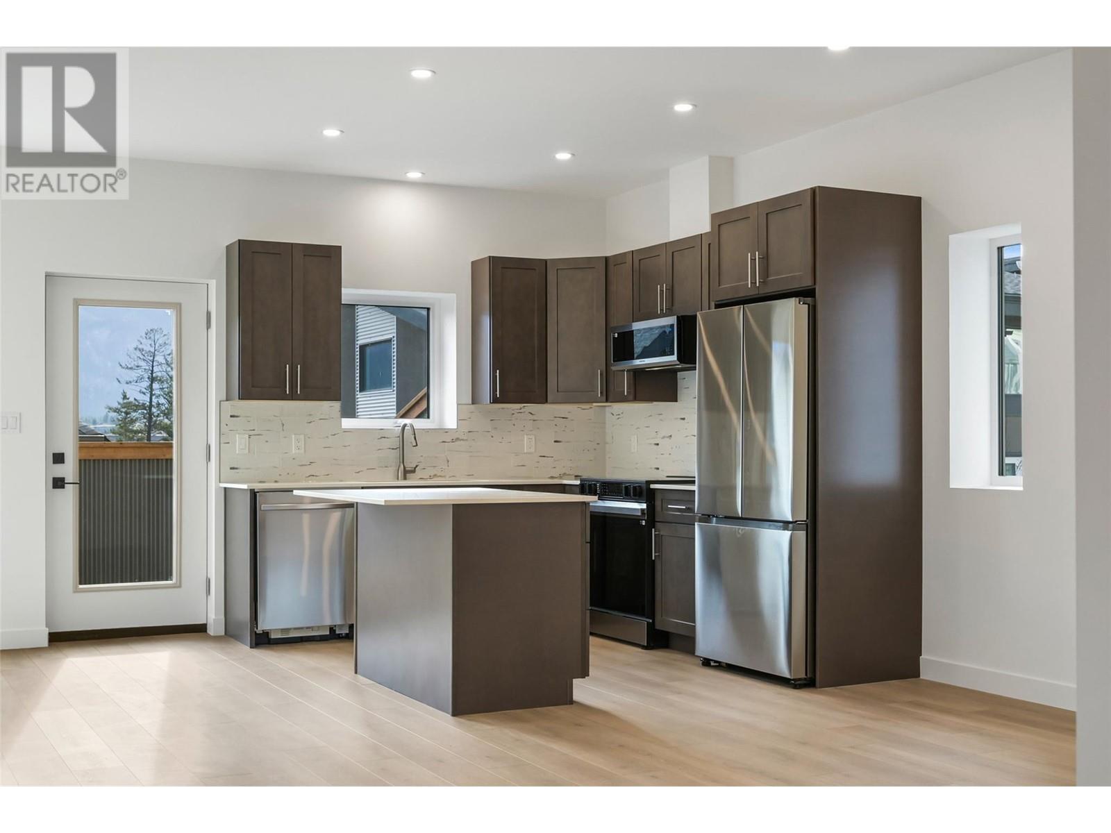 725 10 Avenue Unit# 3, Invermere, British Columbia  V0A 1K0 - Photo 13 - 10344835