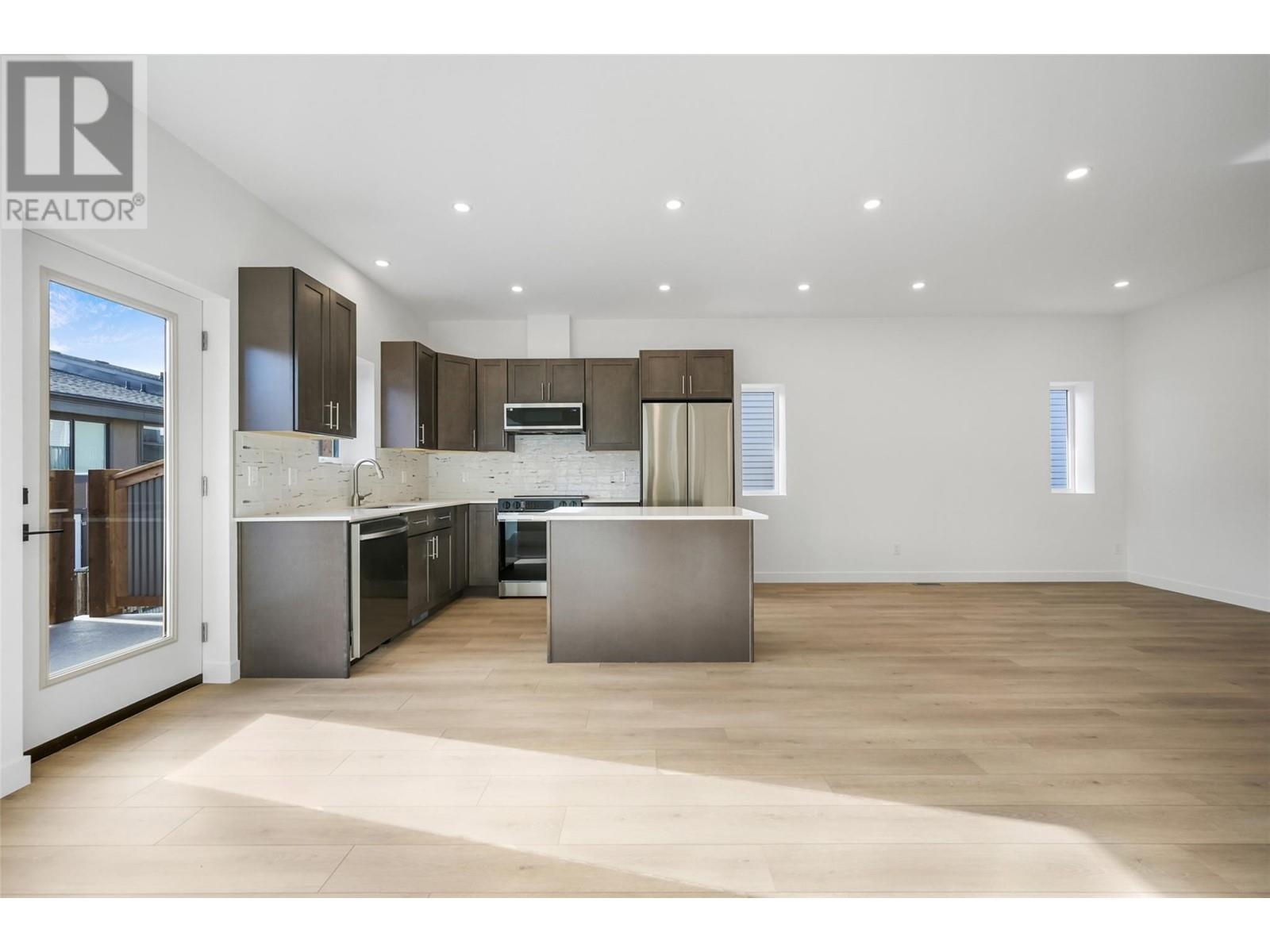 725 10 Avenue Unit# 3, Invermere, British Columbia  V0A 1K0 - Photo 17 - 10344835