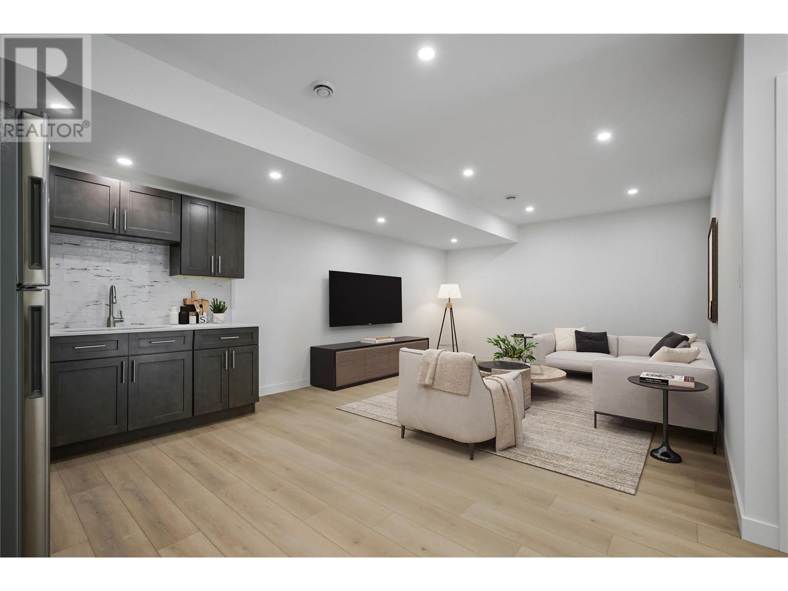 725 10 Avenue Unit# 3, Invermere, British Columbia  V0A 1K0 - Photo 38 - 10344835