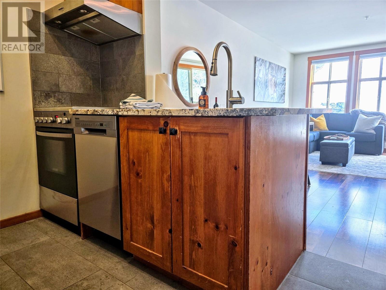2050 Summit Drive Unit# 201, Panorama, British Columbia  V0A 1T0 - Photo 18 - 10344511