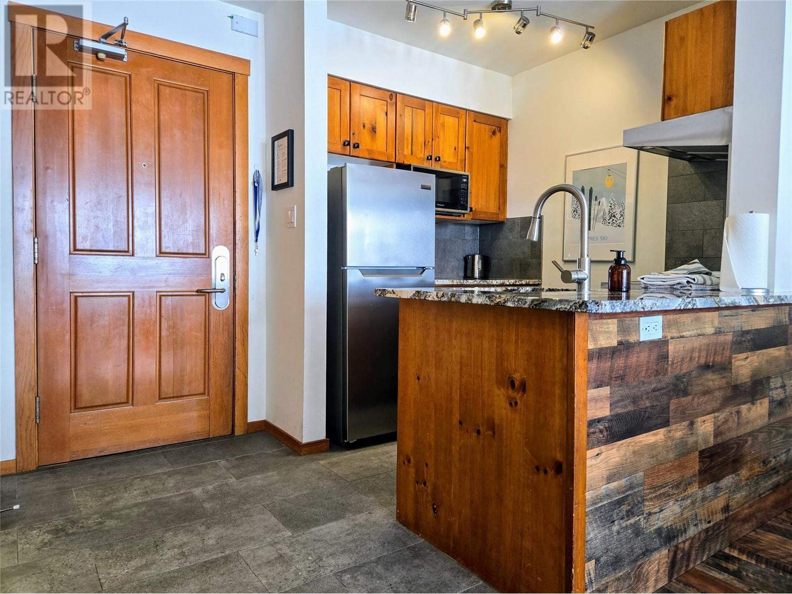 2050 Summit Drive Unit# 201, Panorama, British Columbia  V0A 1T0 - Photo 19 - 10344511