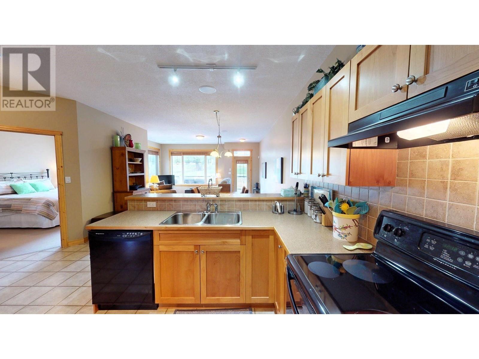 4886 Ridge Road, Radium Hot Springs, British Columbia  V0A 1M0 - Photo 23 - 10344958