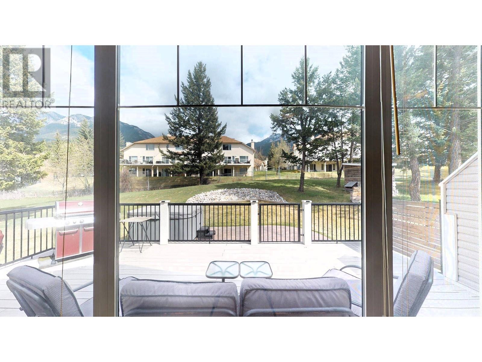 4886 Ridge Road, Radium Hot Springs, British Columbia  V0A 1M0 - Photo 4 - 10344958