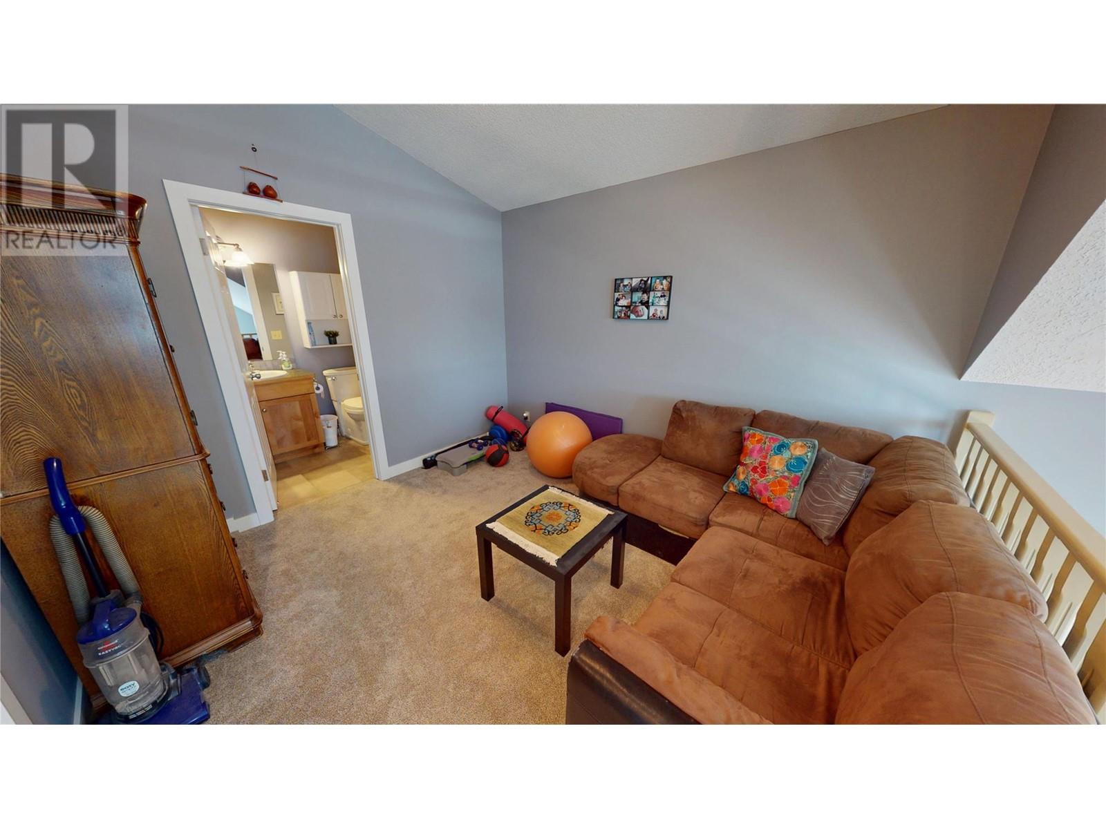 4868 Riverview Drive Unit# 8, Edgewater, British Columbia  V0A 1E0 - Photo 10 - 10344871