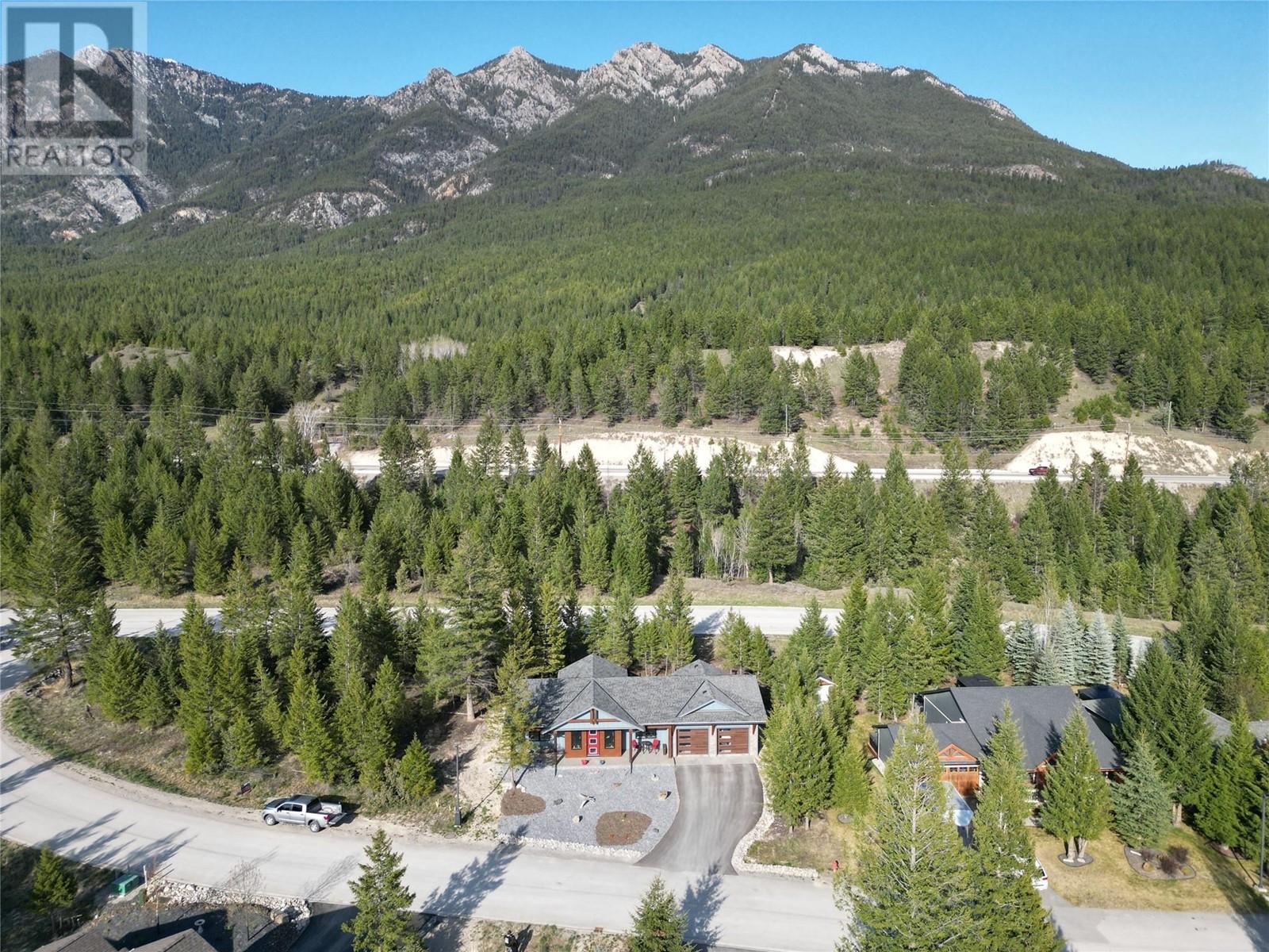 7058 Elk Ridge Road, Radium Hot Springs, British Columbia  V0A 1M0 - Photo 4 - 10344361