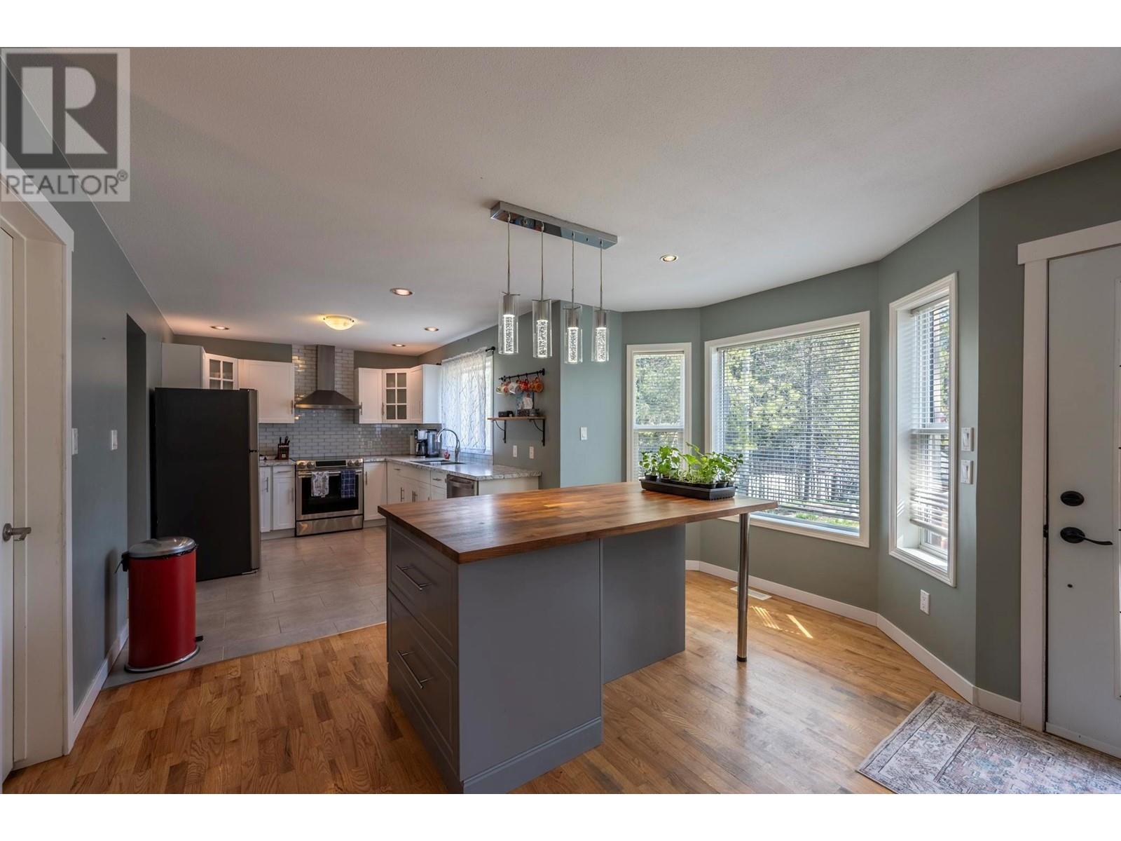 1424 Deer Ridge Road, Golden, British Columbia  V0A 1H1 - Photo 12 - 10345173