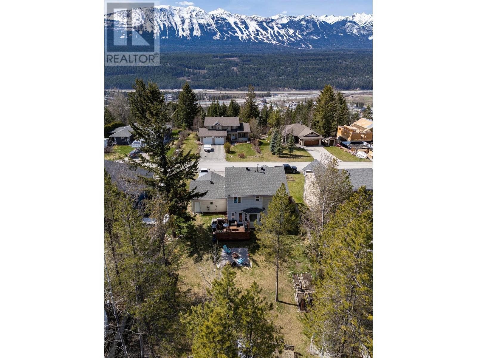 1424 Deer Ridge Road, Golden, British Columbia  V0A 1H1 - Photo 3 - 10345173