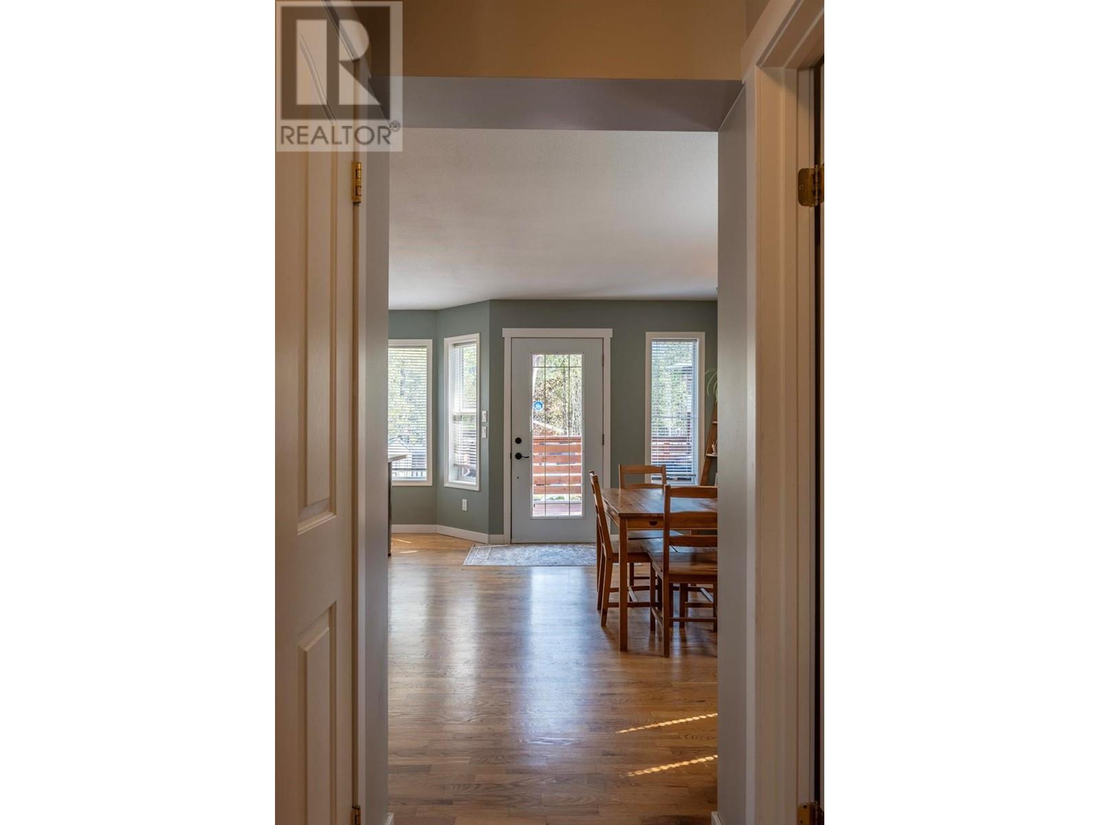 1424 Deer Ridge Road, Golden, British Columbia  V0A 1H1 - Photo 8 - 10345173