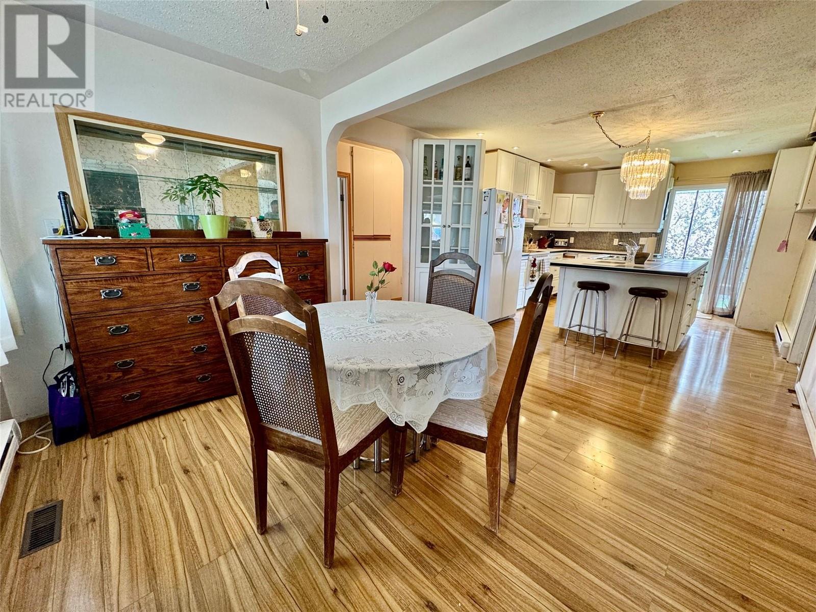 121 11th Avenue, Invermere, British Columbia  V0A 1K0 - Photo 6 - 10345417