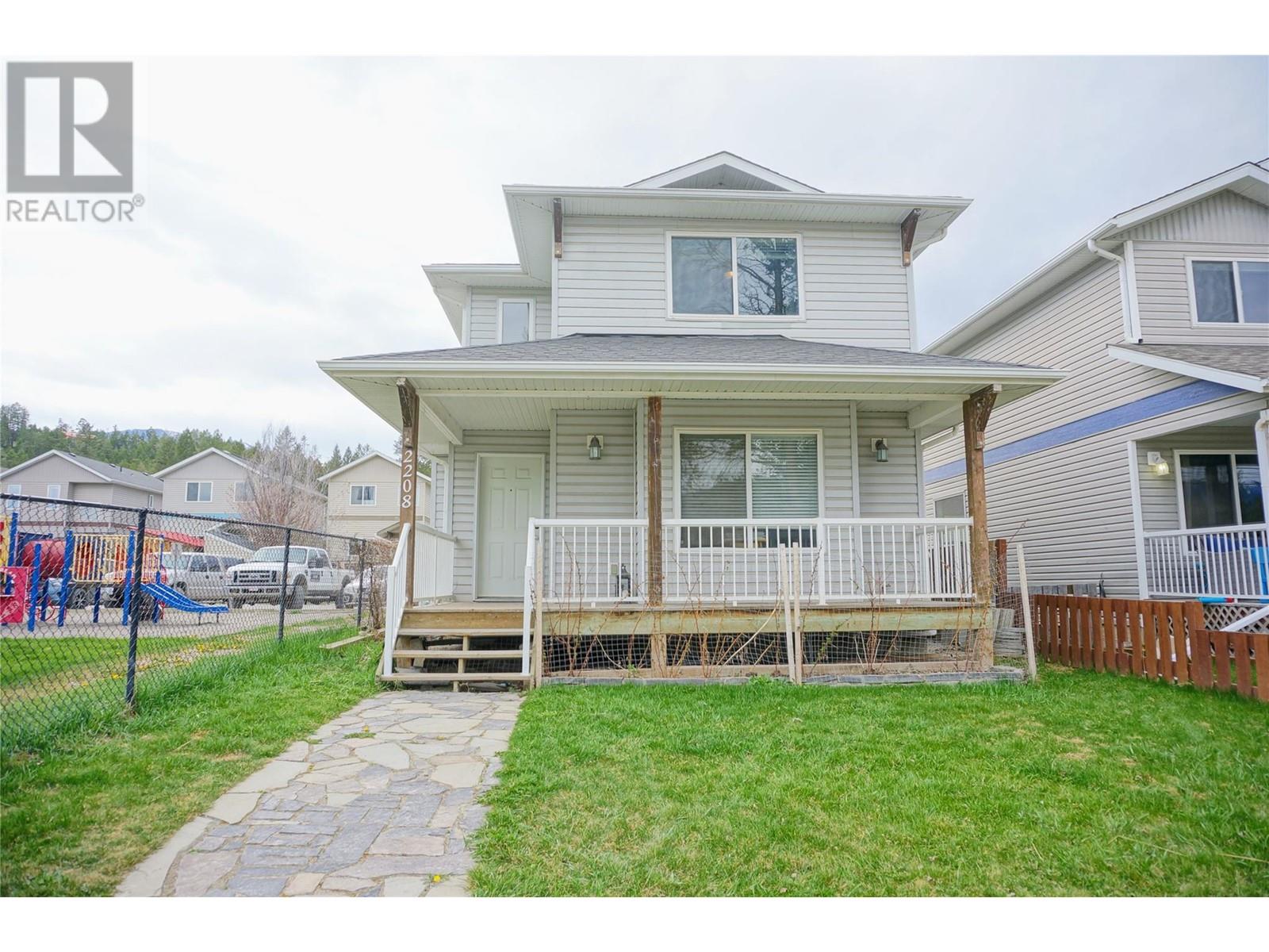 2208 13th Avenue, Invermere, British Columbia  V0A 1K4 - Photo 1 - 10333780