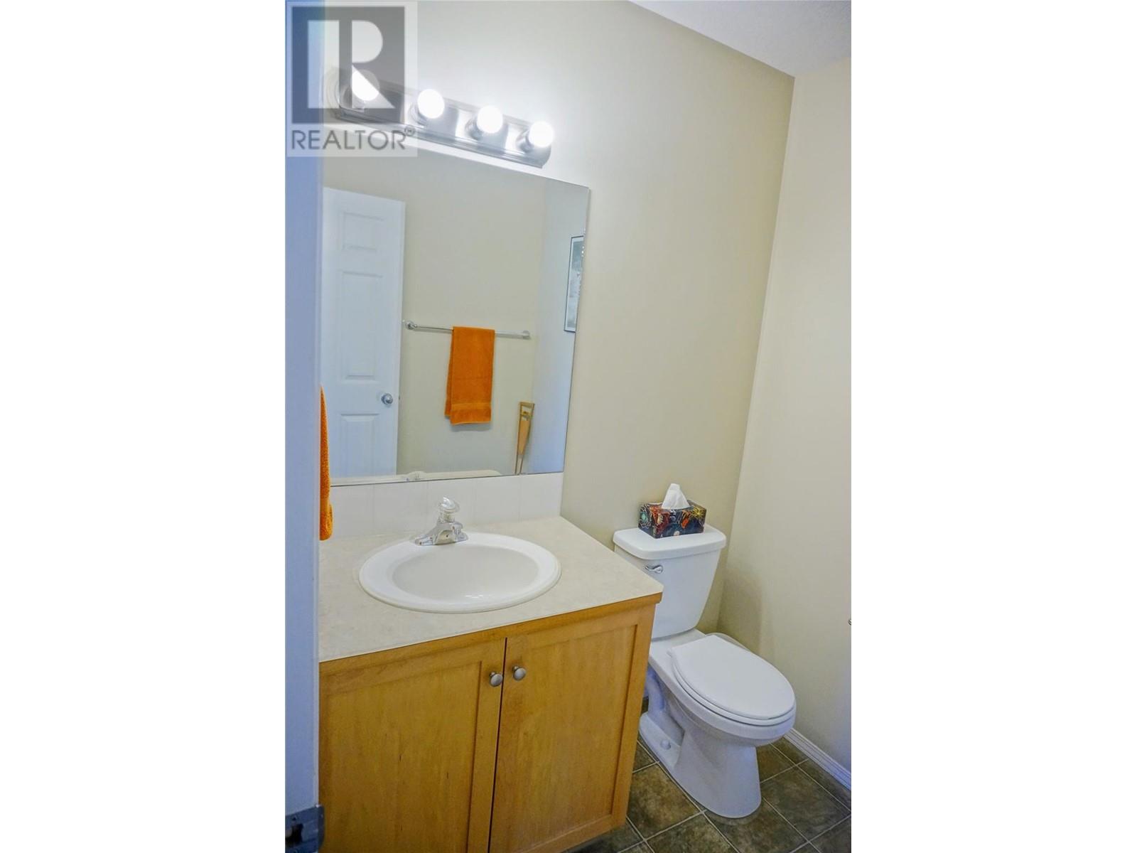 2208 13th Avenue, Invermere, British Columbia  V0A 1K4 - Photo 11 - 10333780