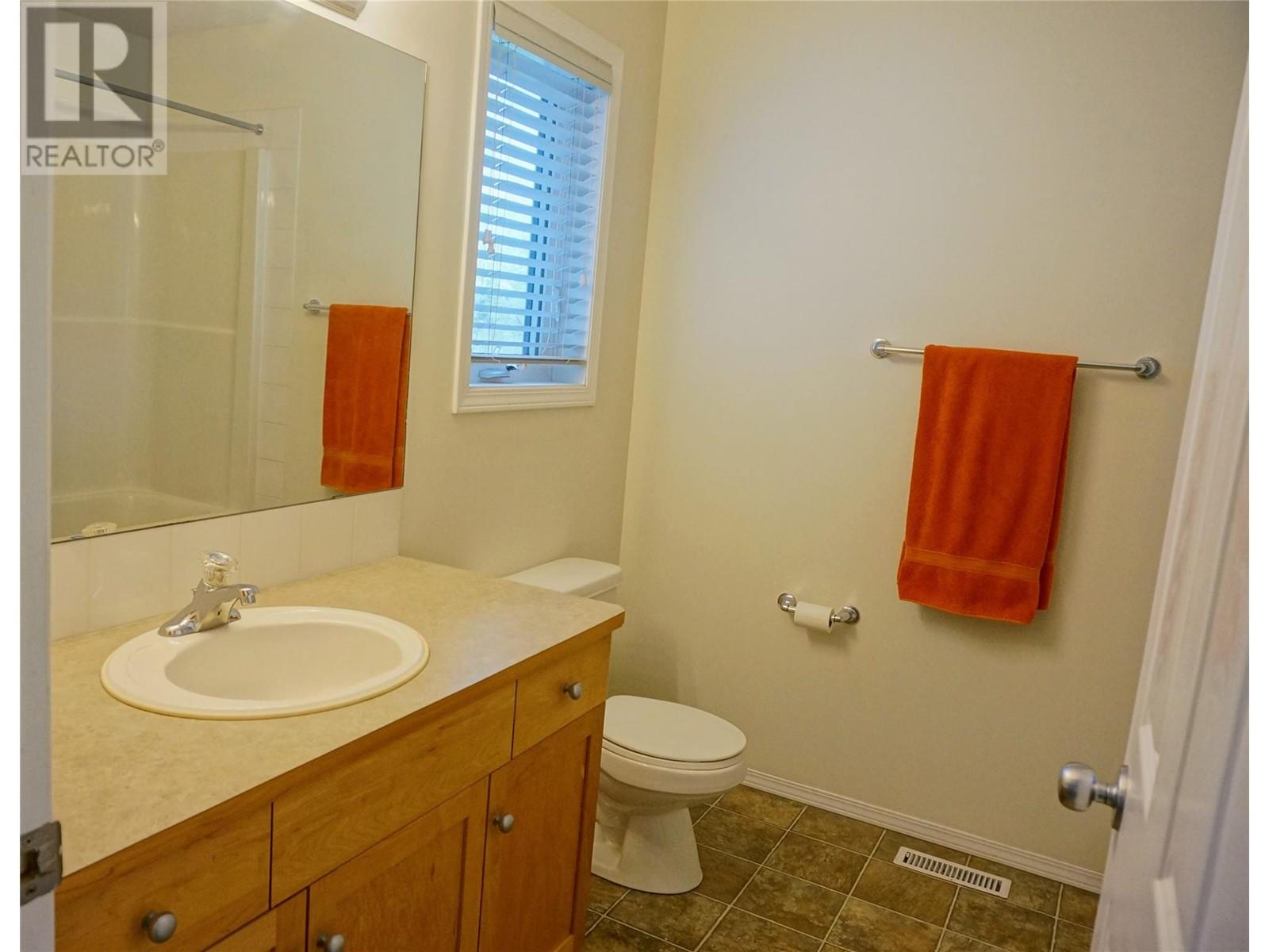 2208 13th Avenue, Invermere, British Columbia  V0A 1K4 - Photo 19 - 10333780