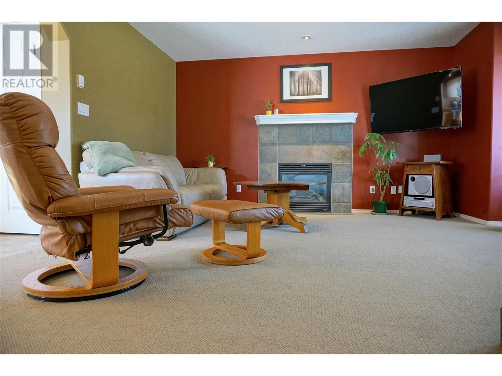 2208 13th Avenue, Invermere, British Columbia  V0A 1K4 - Photo 3 - 10333780