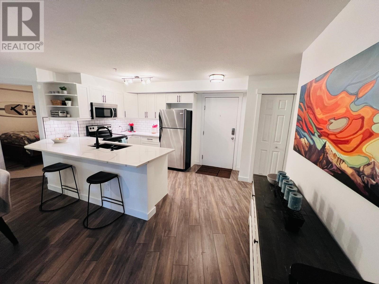 205 Third Avenue Unit# 2217, Invermere, British Columbia  V0A 1K7 - Photo 2 - 10345443