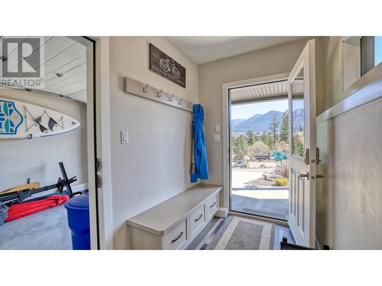 728 9th Avenue, Invermere, British Columbia  V0A 1K0 - Photo 29 - 10345454