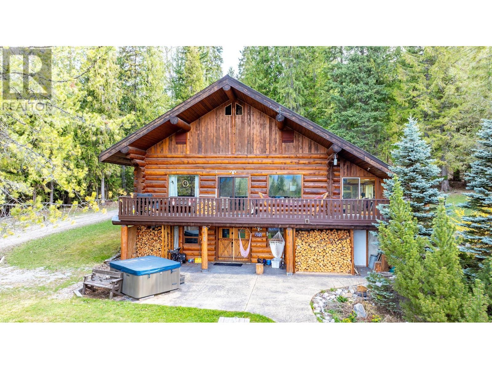 1569 Hartley Road, Golden, British Columbia  V0A 1H1 - Photo 1 - 10345423