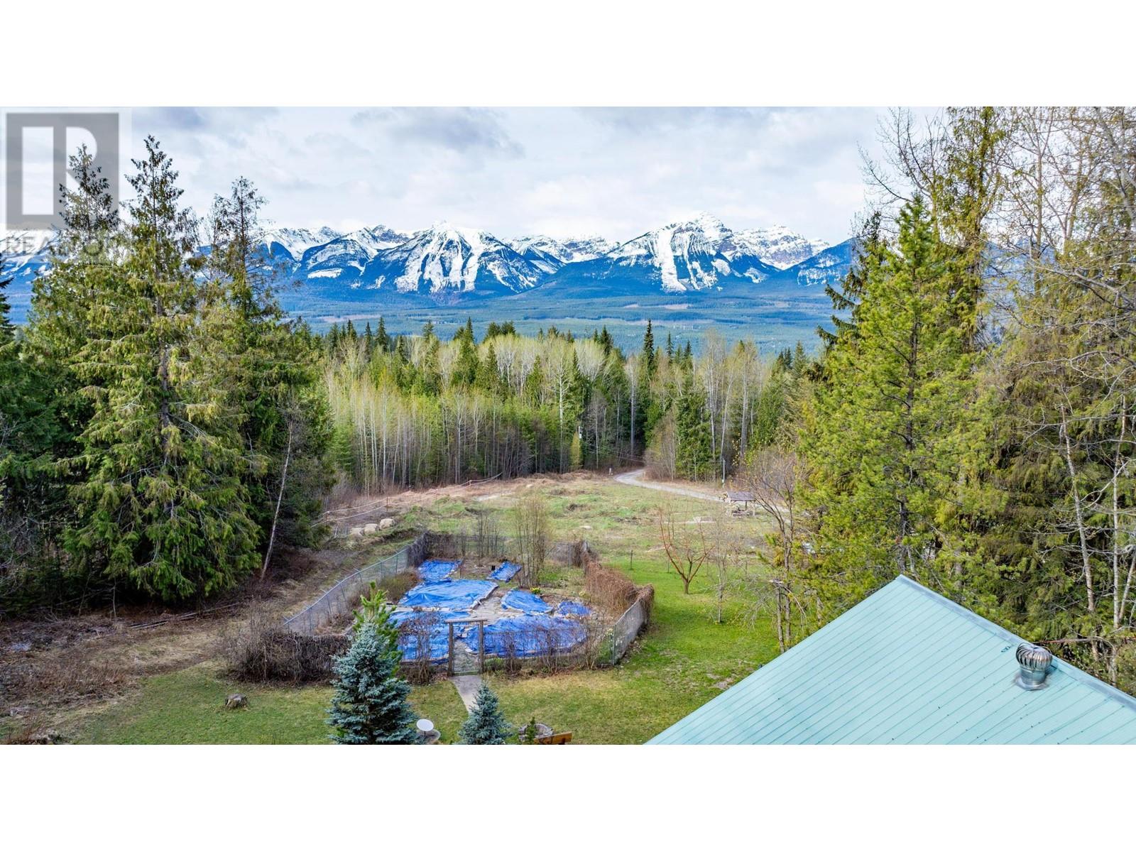 1569 Hartley Road, Golden, British Columbia  V0A 1H1 - Photo 2 - 10345423