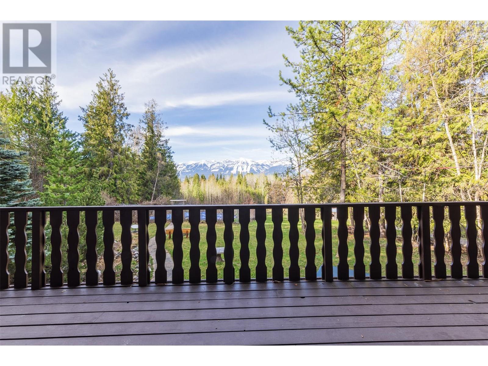 1569 Hartley Road, Golden, British Columbia  V0A 1H1 - Photo 25 - 10345423